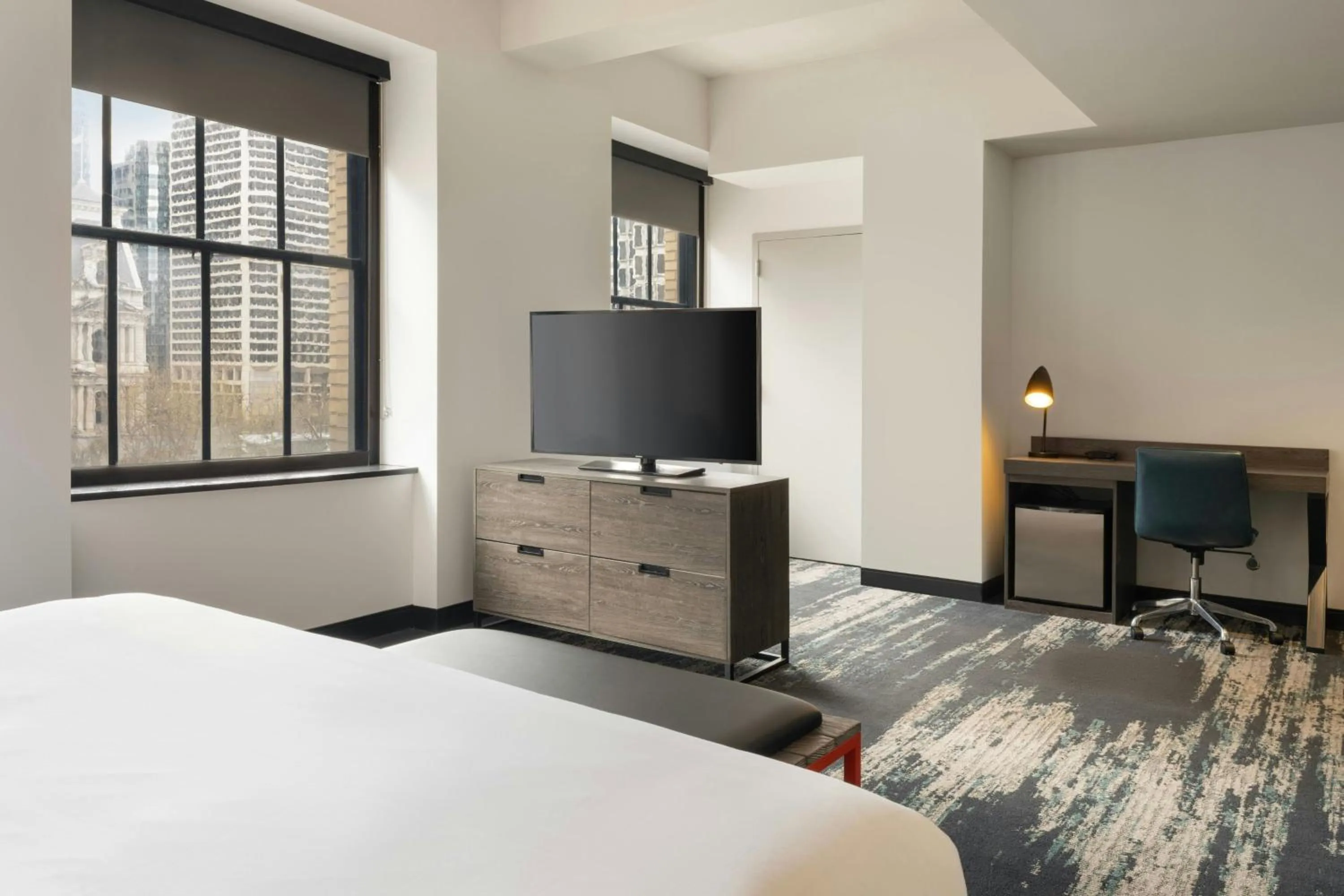 Photo of the whole room, Bed in Aloft Philadelphia Downtown