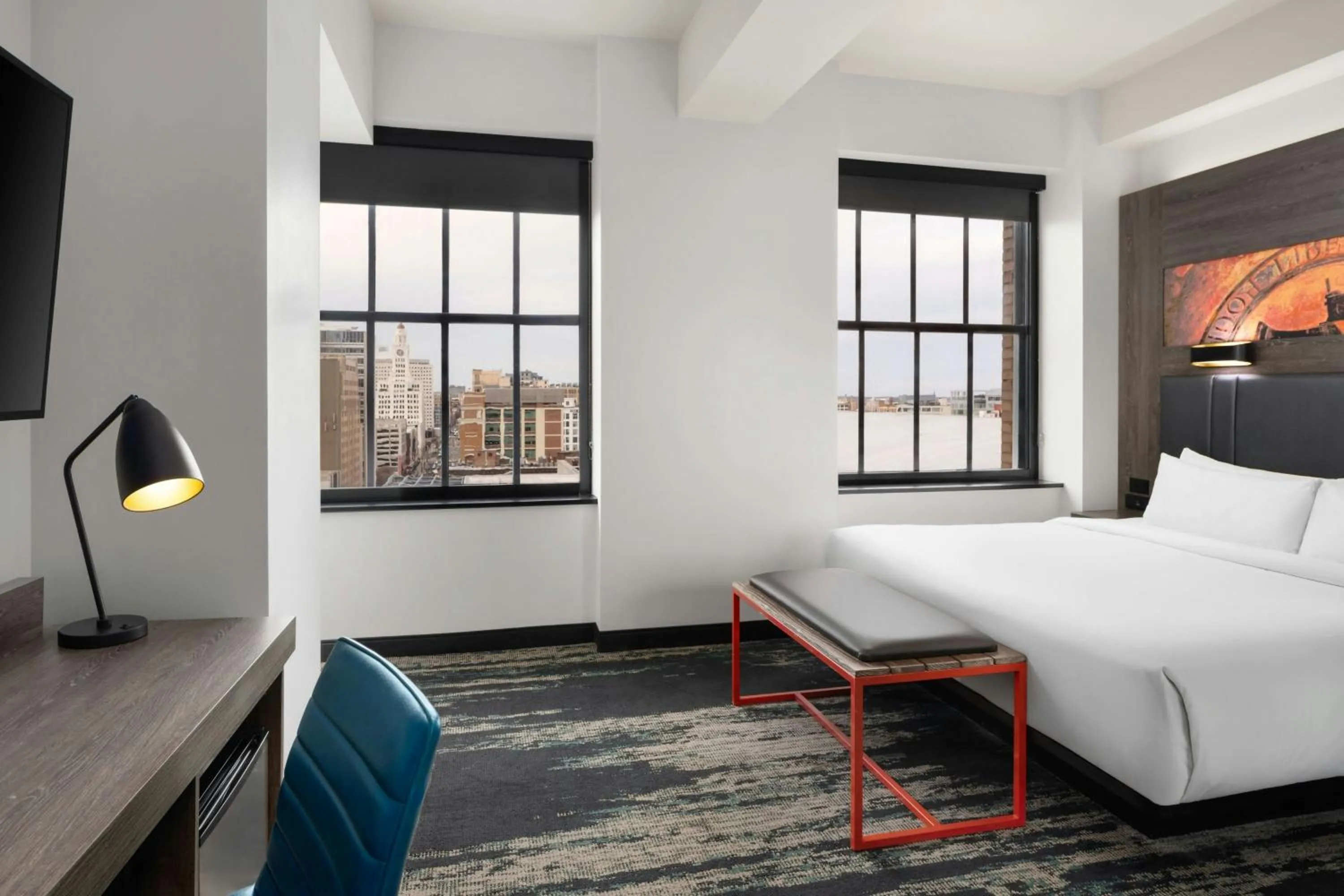 Photo of the whole room, Bed in Aloft Philadelphia Downtown