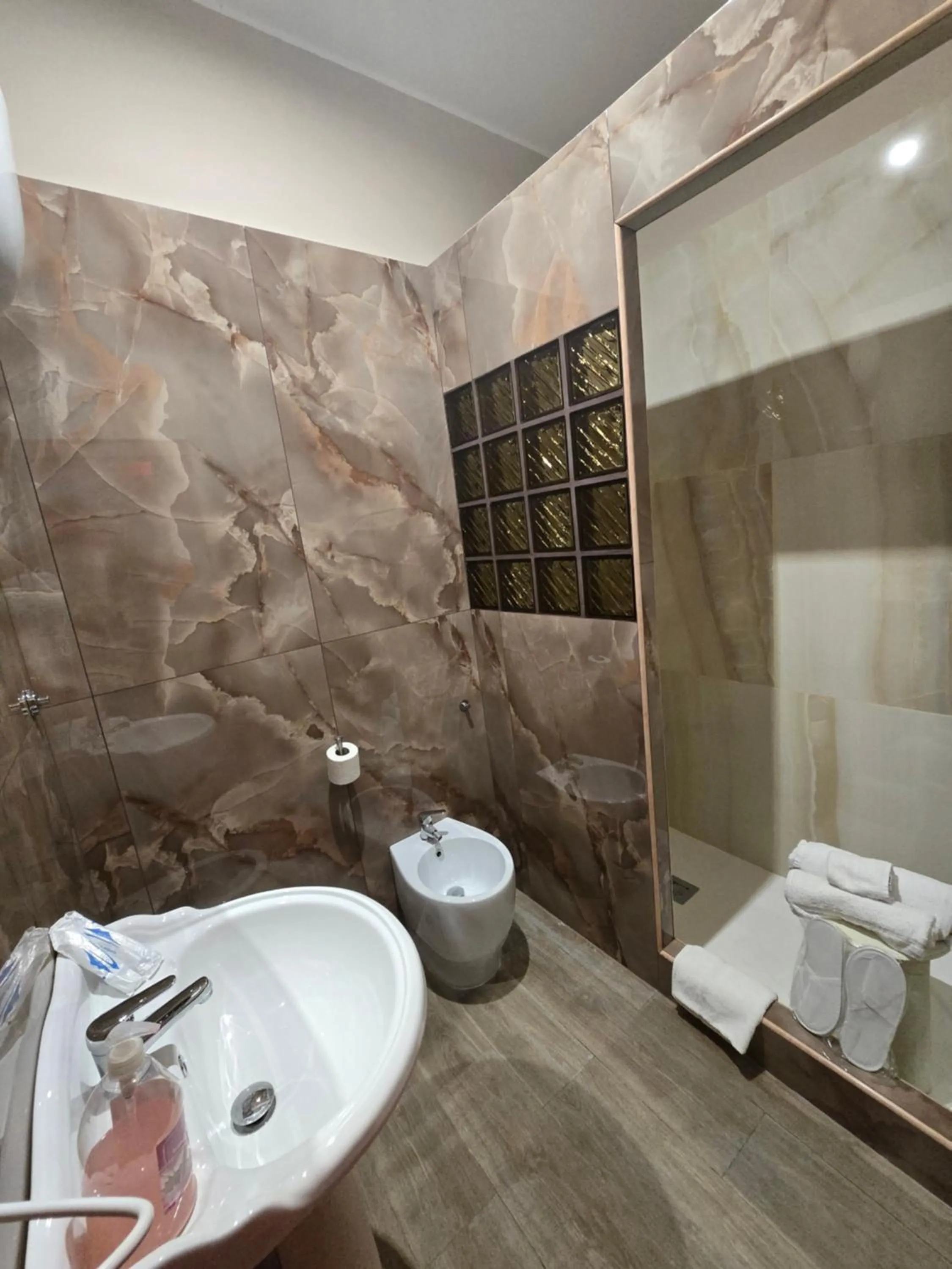 Bathroom in Hotel Iris