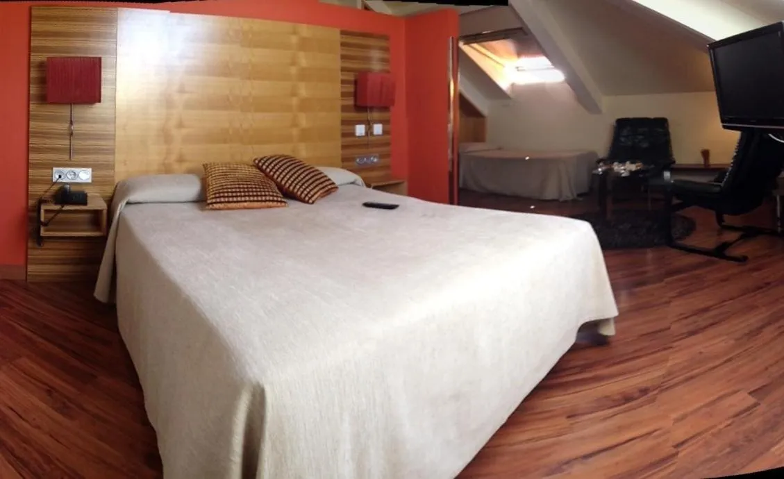 Bed in Hotel Spa QH Centro León