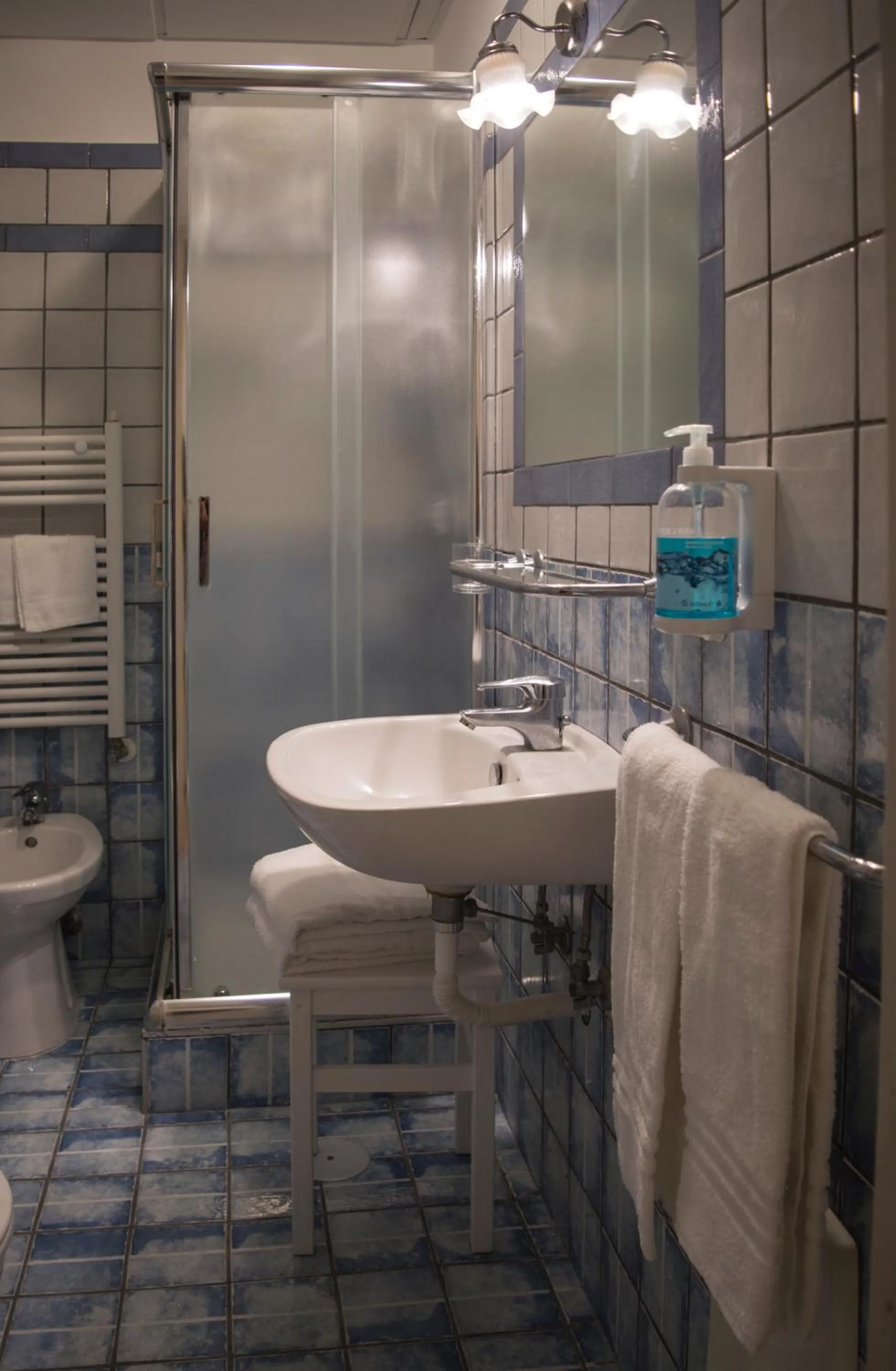 Bathroom in B&B Bonapace Portanolana