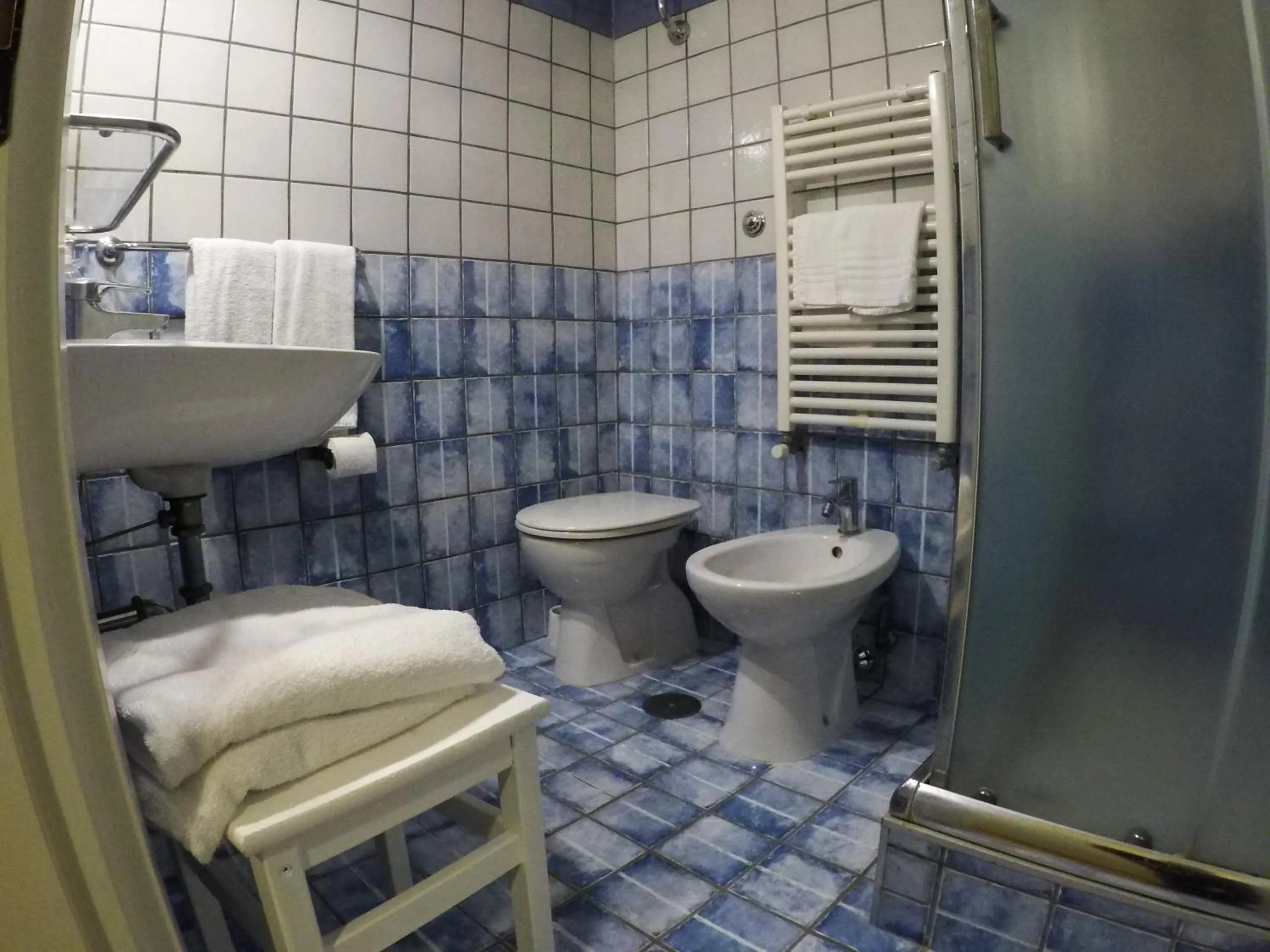 Bathroom in B&B Bonapace Portanolana