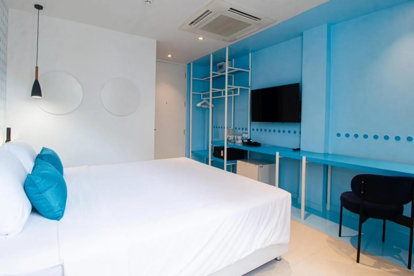 Photo of the whole room, Bed in Budacco The Living Place