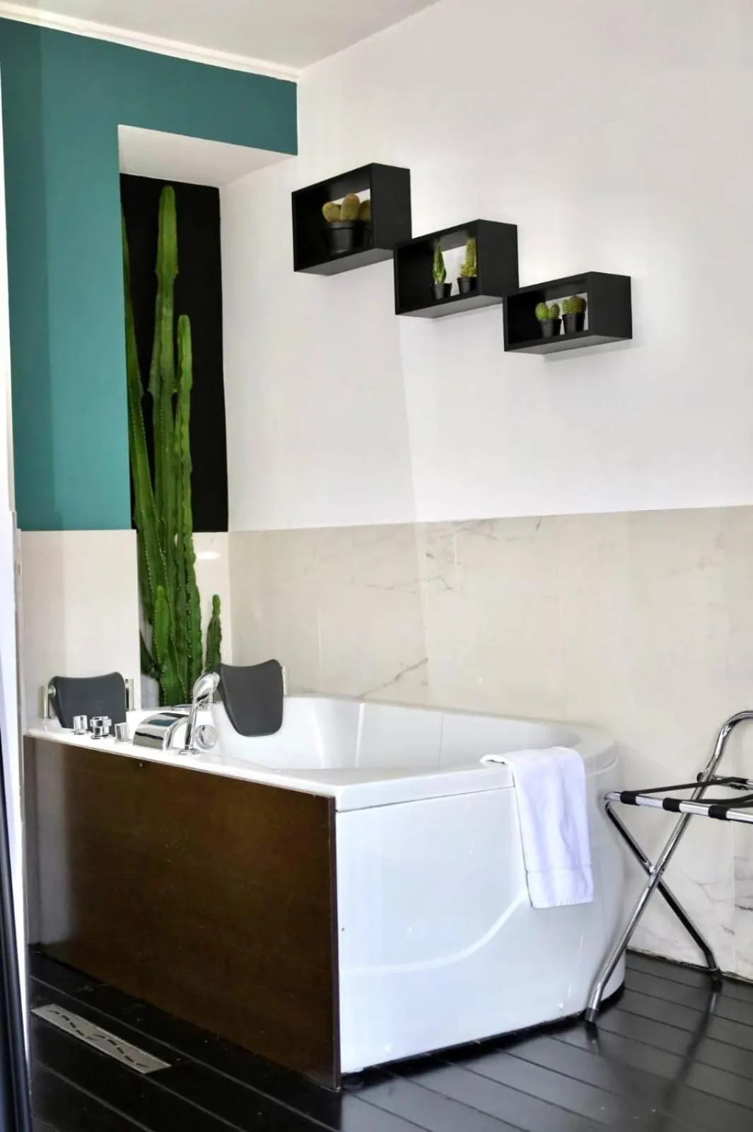 Hot Tub in Covo Degli Angioini