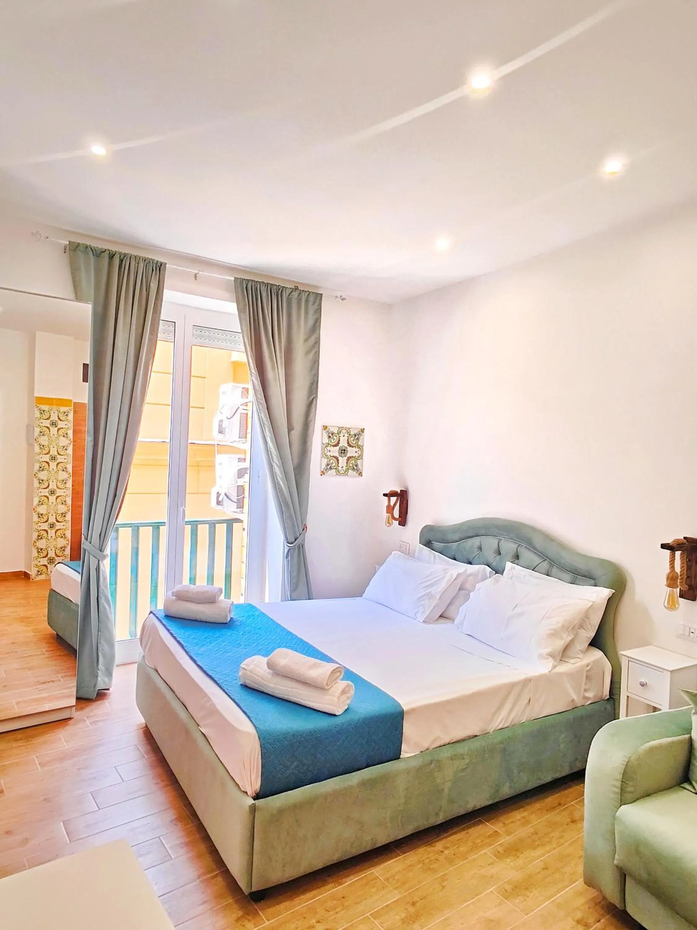 Bedroom in Covo Degli Angioini