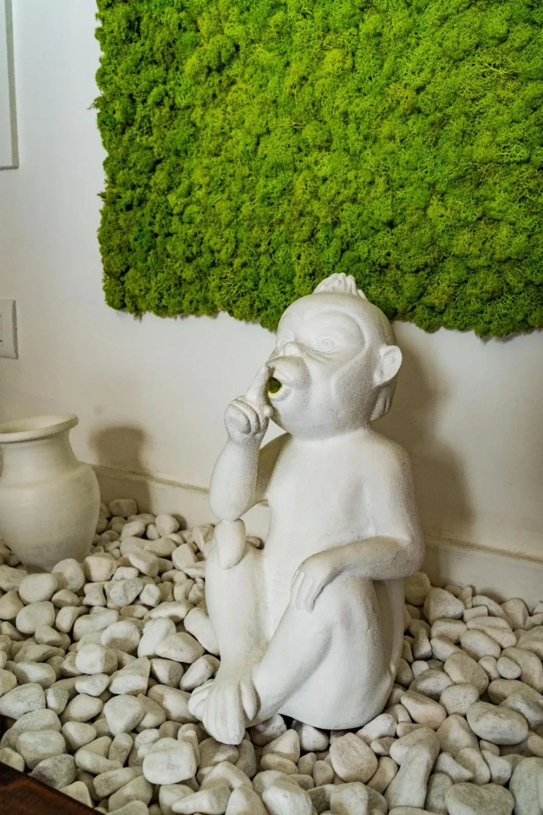 Decorative detail in Covo Degli Angioini