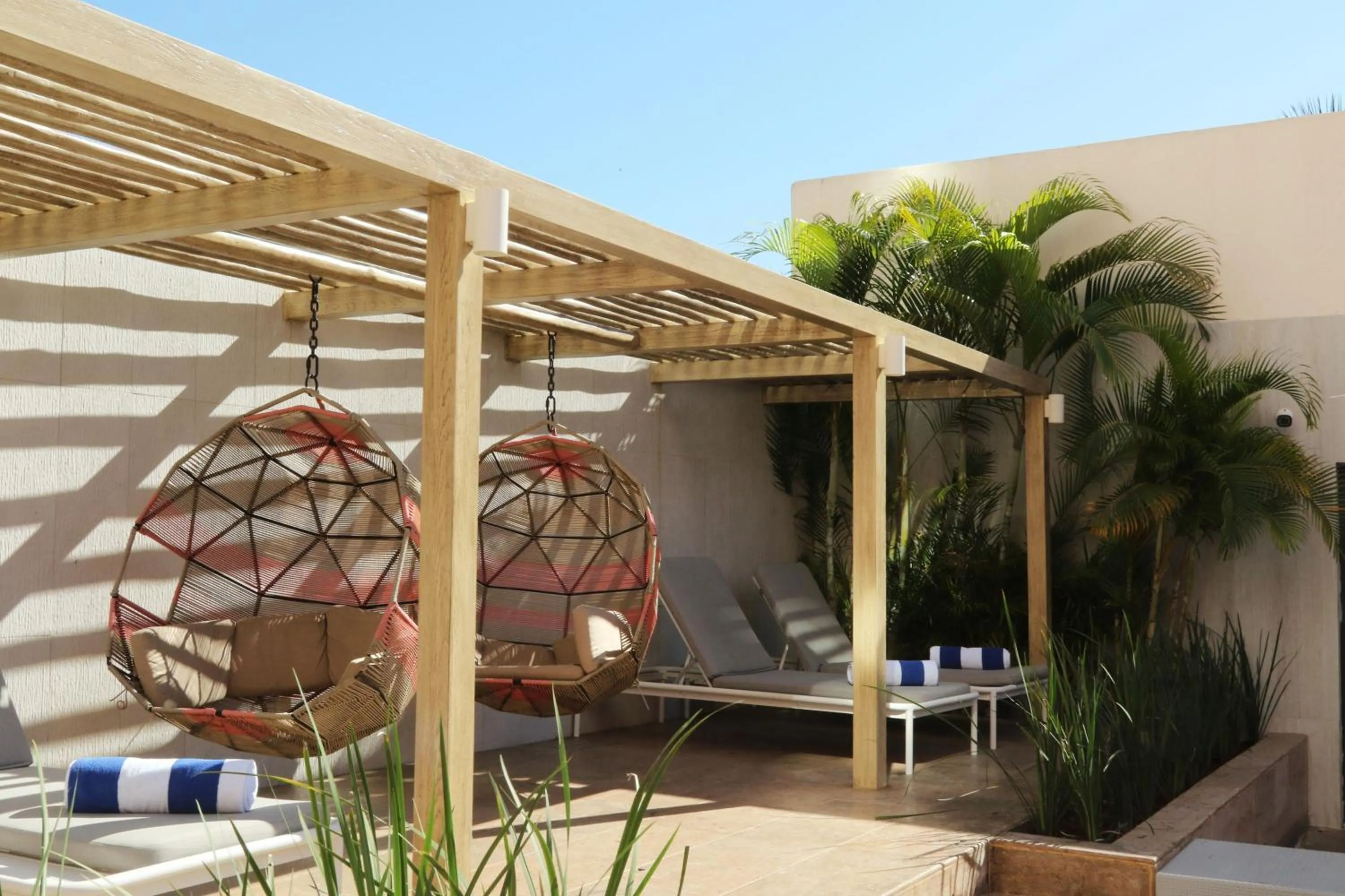 Swimming pool in City Express Plus by Marriott Puerto Vallarta