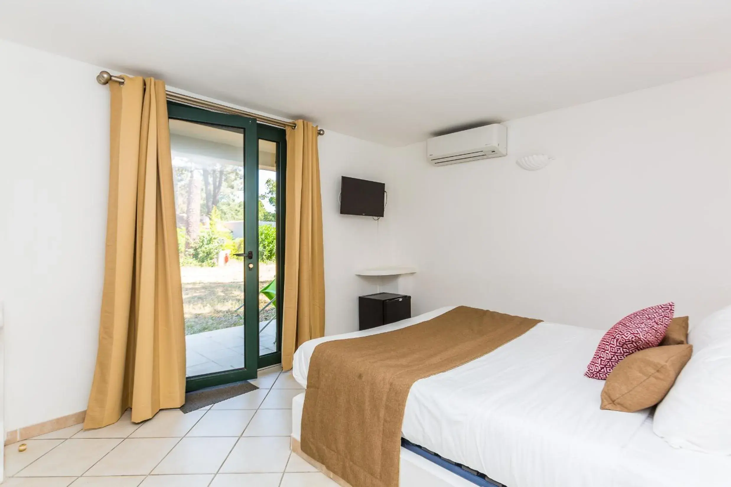 Comfort Double Room in Kilina Comfort Double Room in Kilina