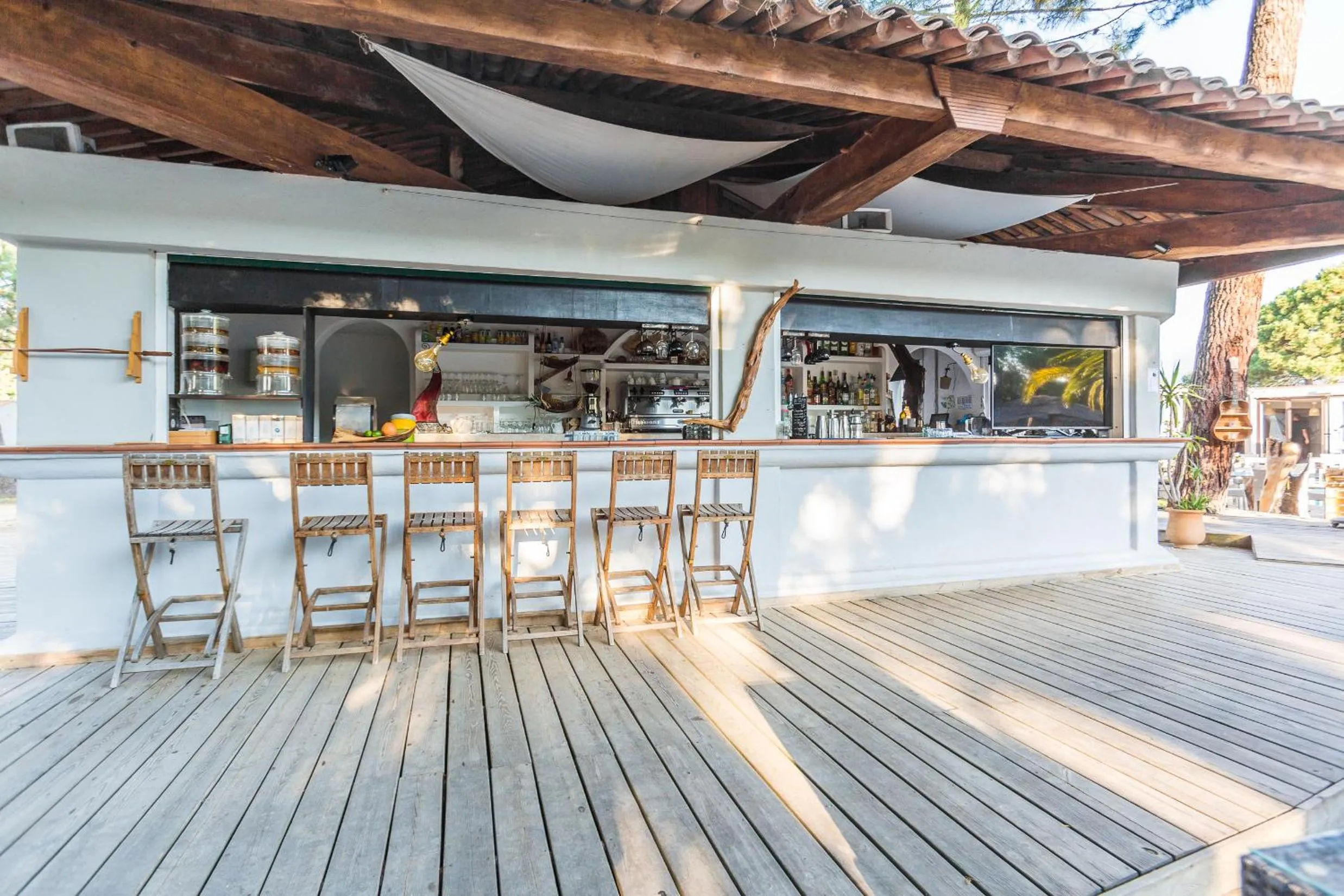 Restaurant/places to eat in Kilina