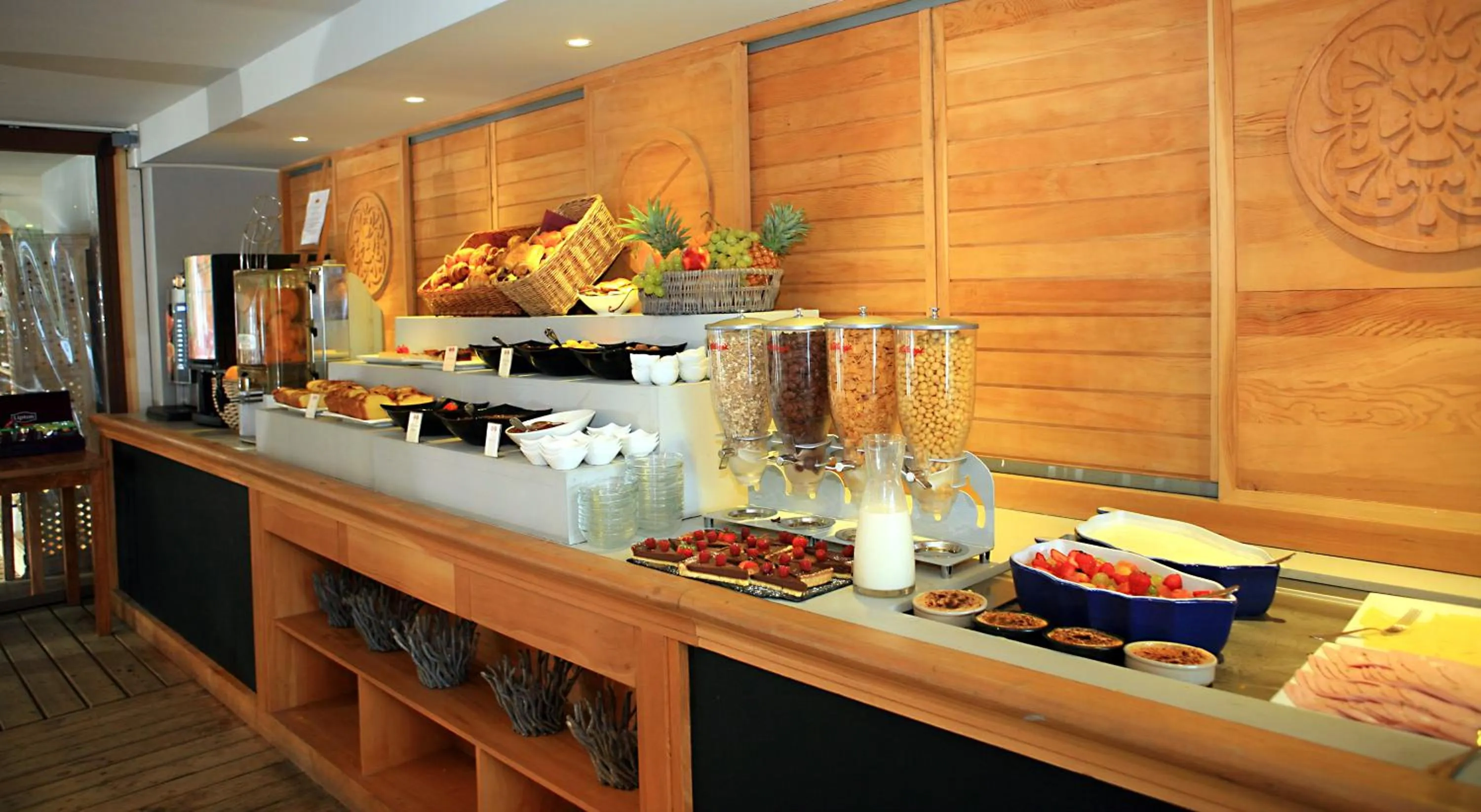 Restaurant/places to eat in Kilina