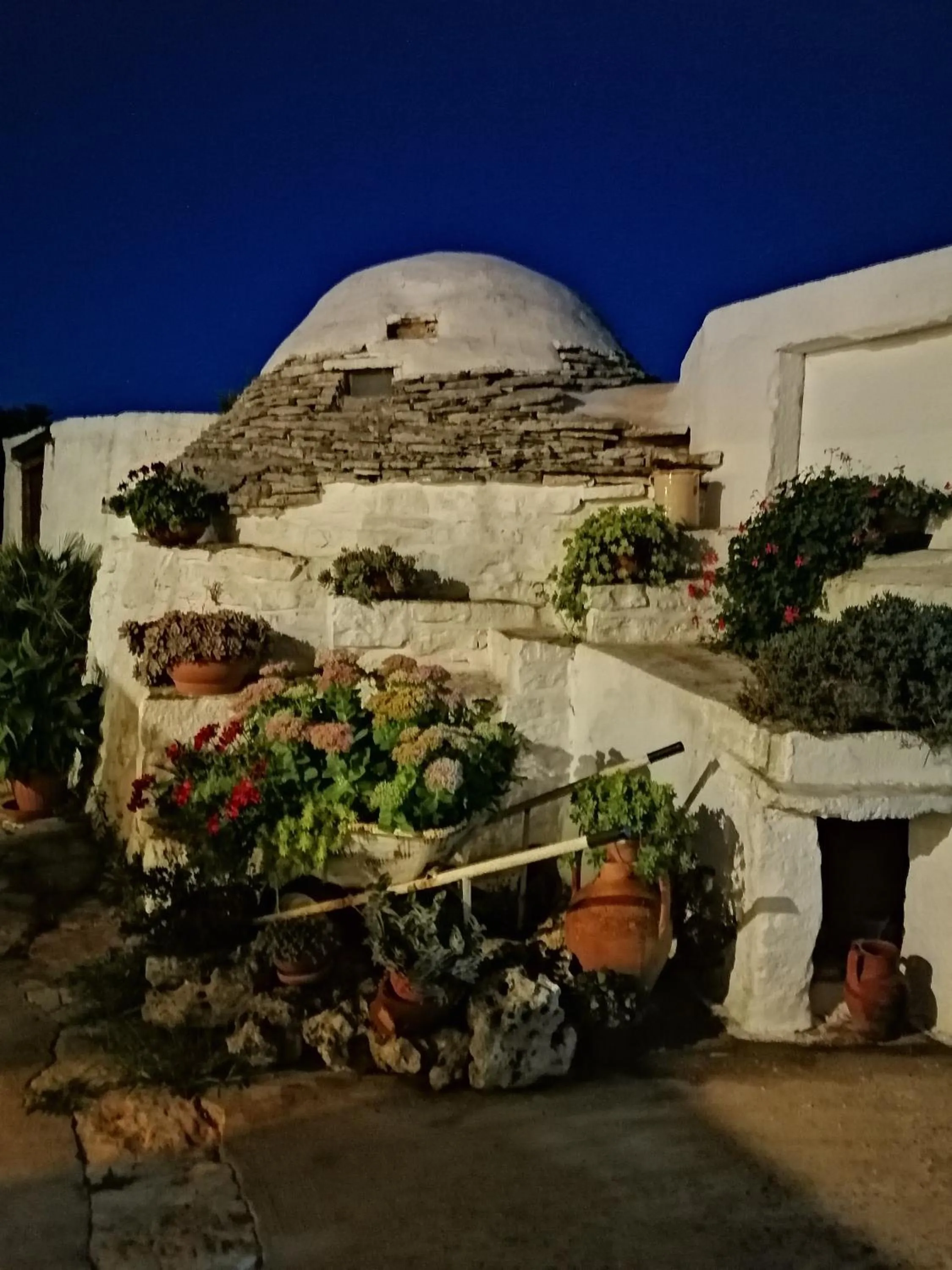 Landmark view in Trulli la casa di Rosa