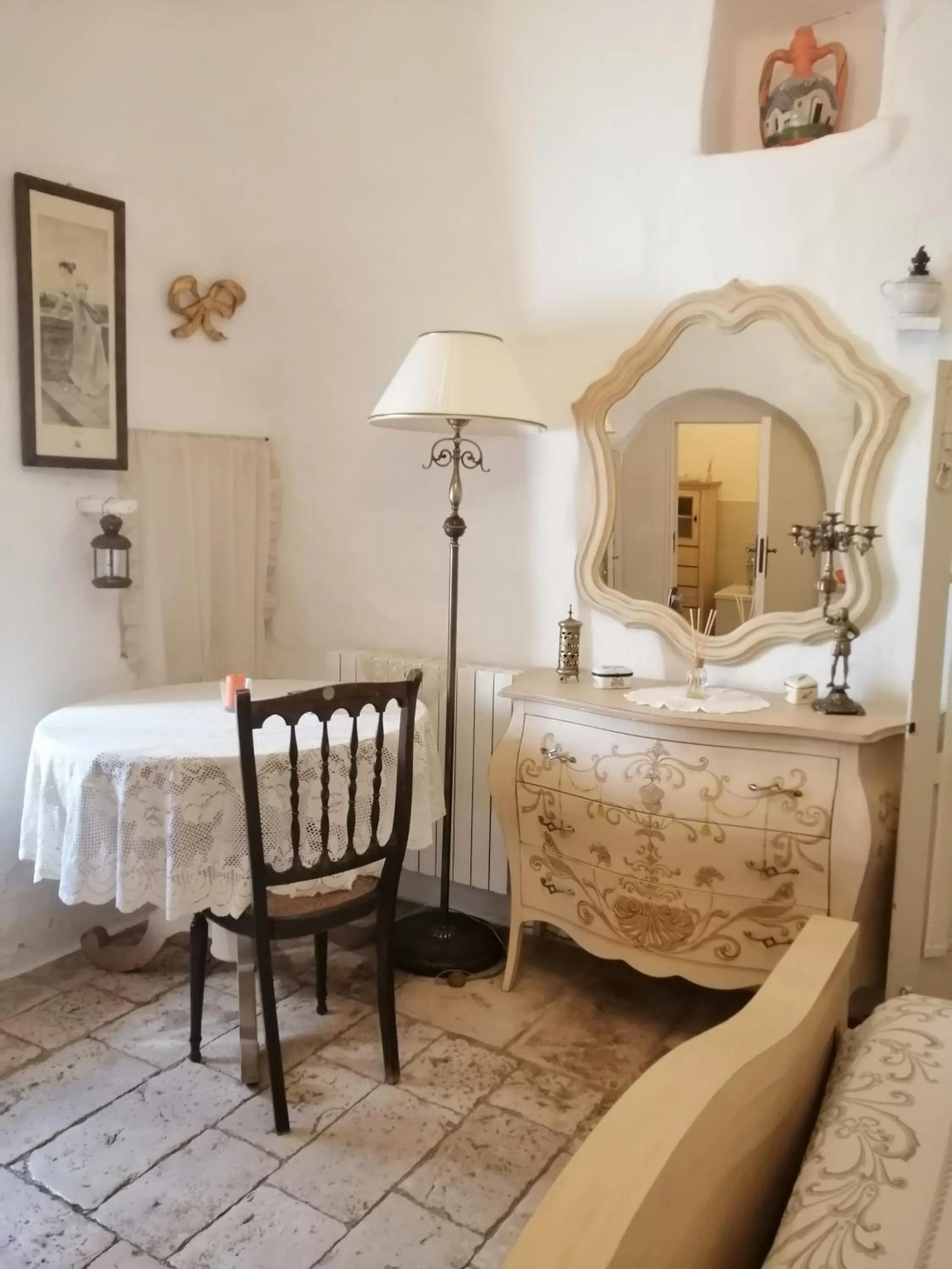 Dining area in Trulli la casa di Rosa
