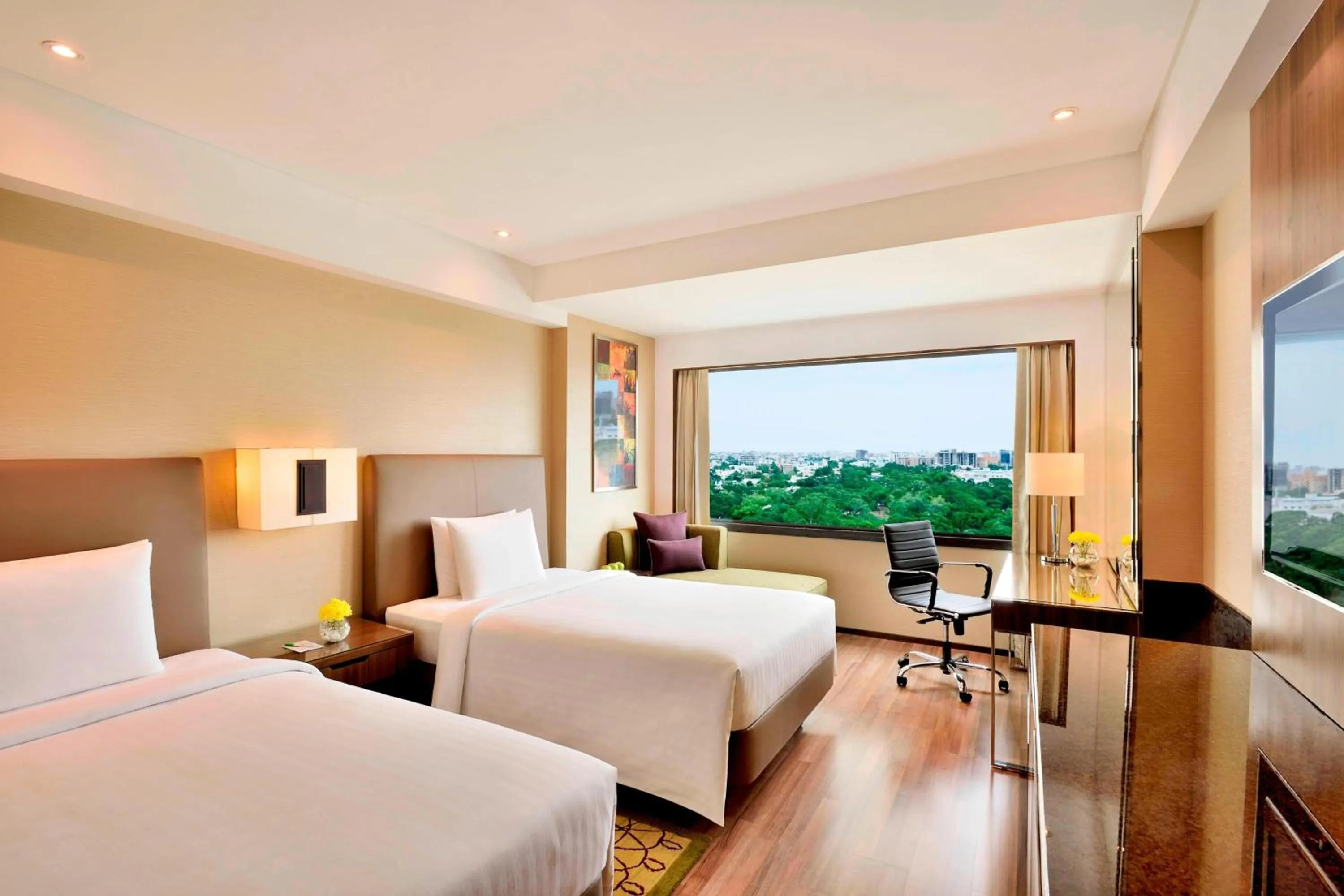 Photo of the whole room, Bed in Courtyard by Marriott Chennai