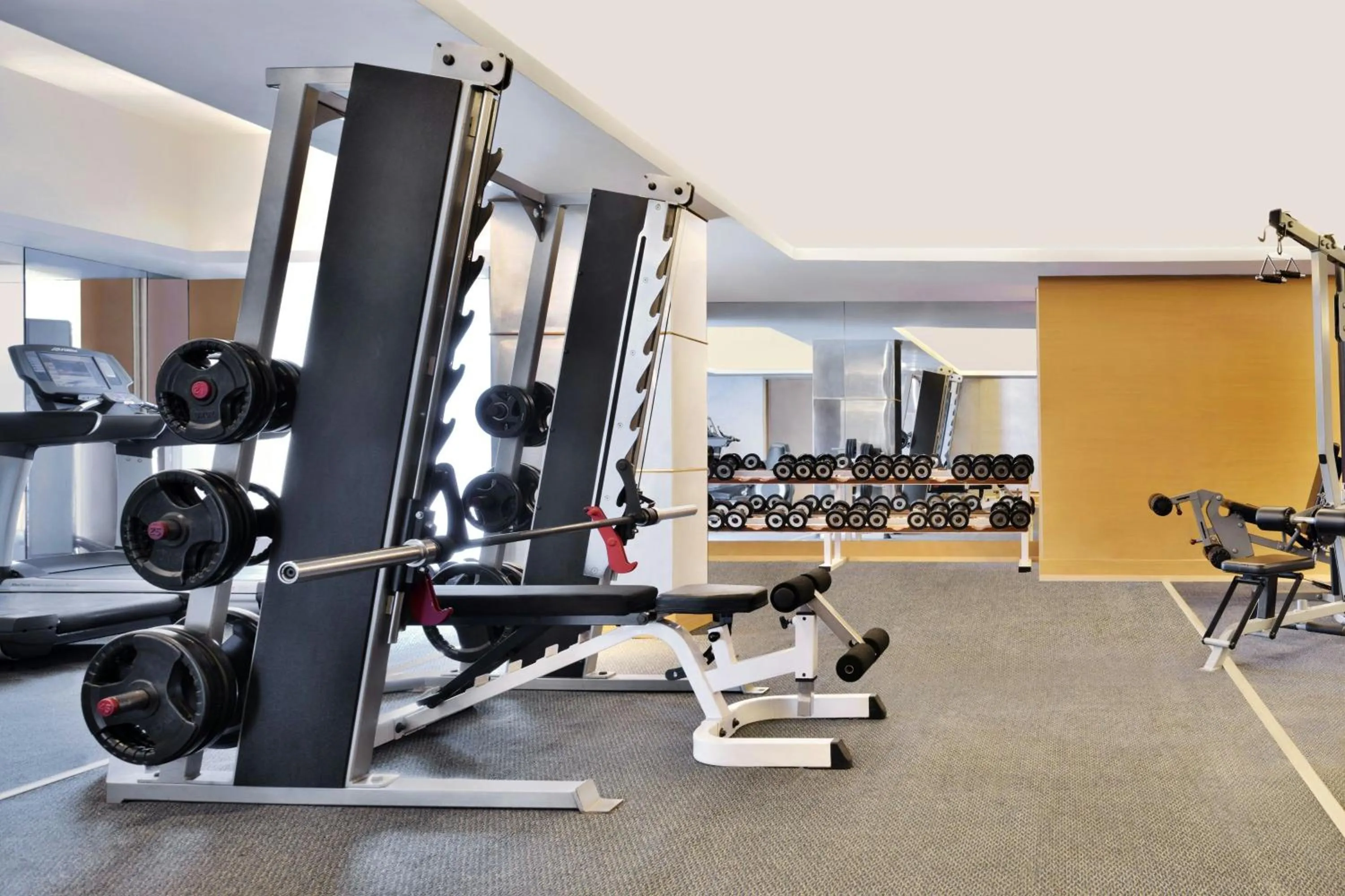 Fitness centre/facilities in Courtyard by Marriott Chennai