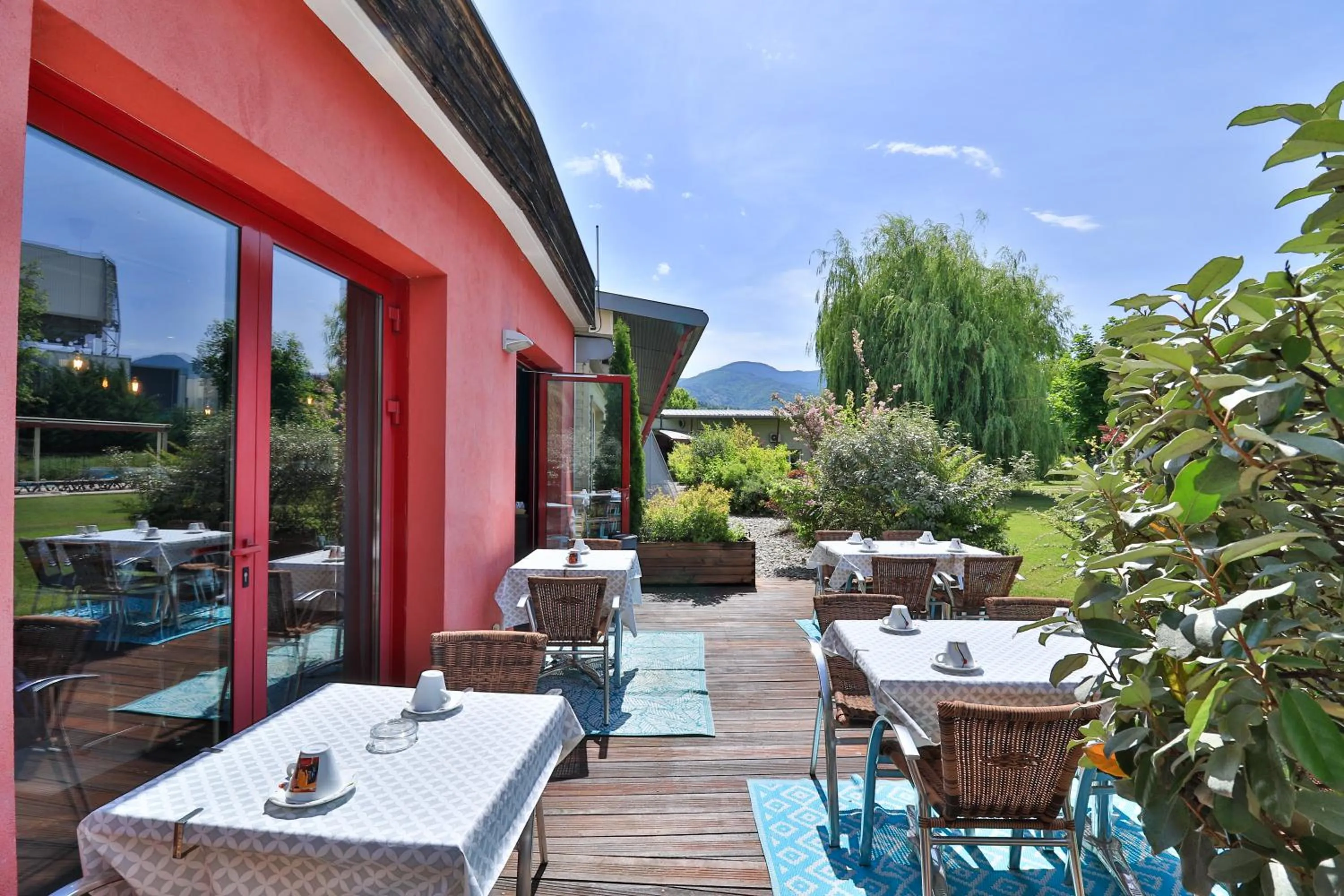 Balcony/Terrace in The Originals Boutique, Hôtel Le Cap, Gap Sud