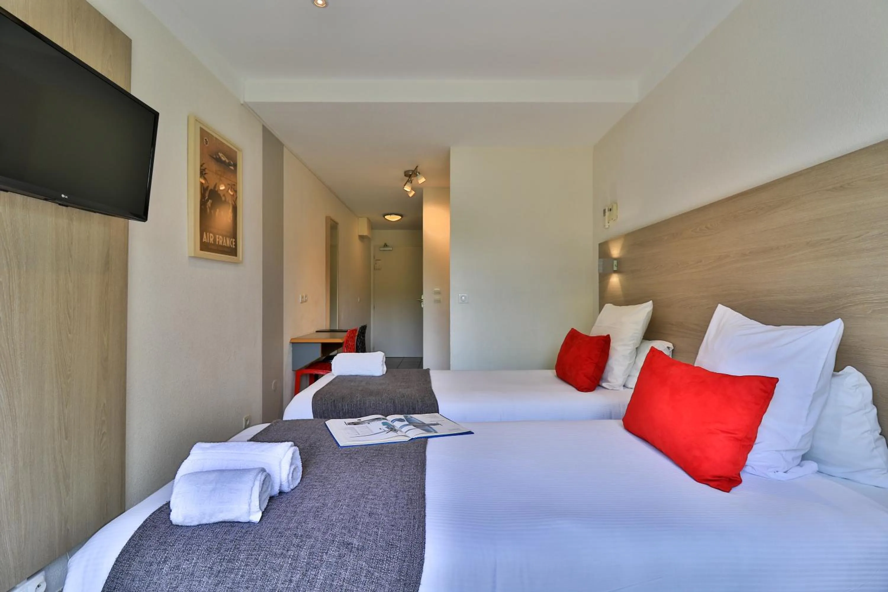 Bed in The Originals Boutique, Hôtel Le Cap, Gap Sud