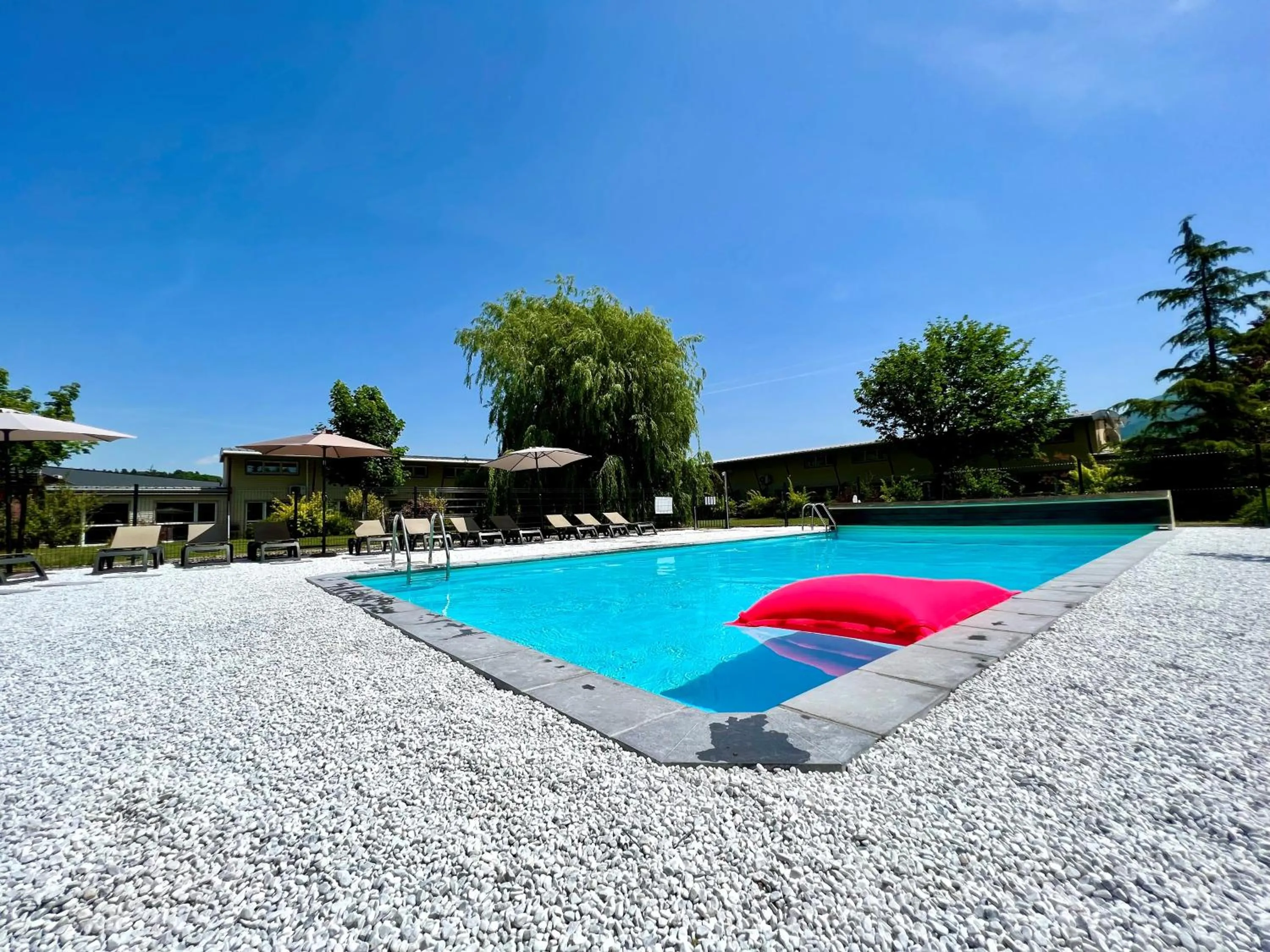 Swimming pool in The Originals Boutique, Hôtel Le Cap, Gap Sud