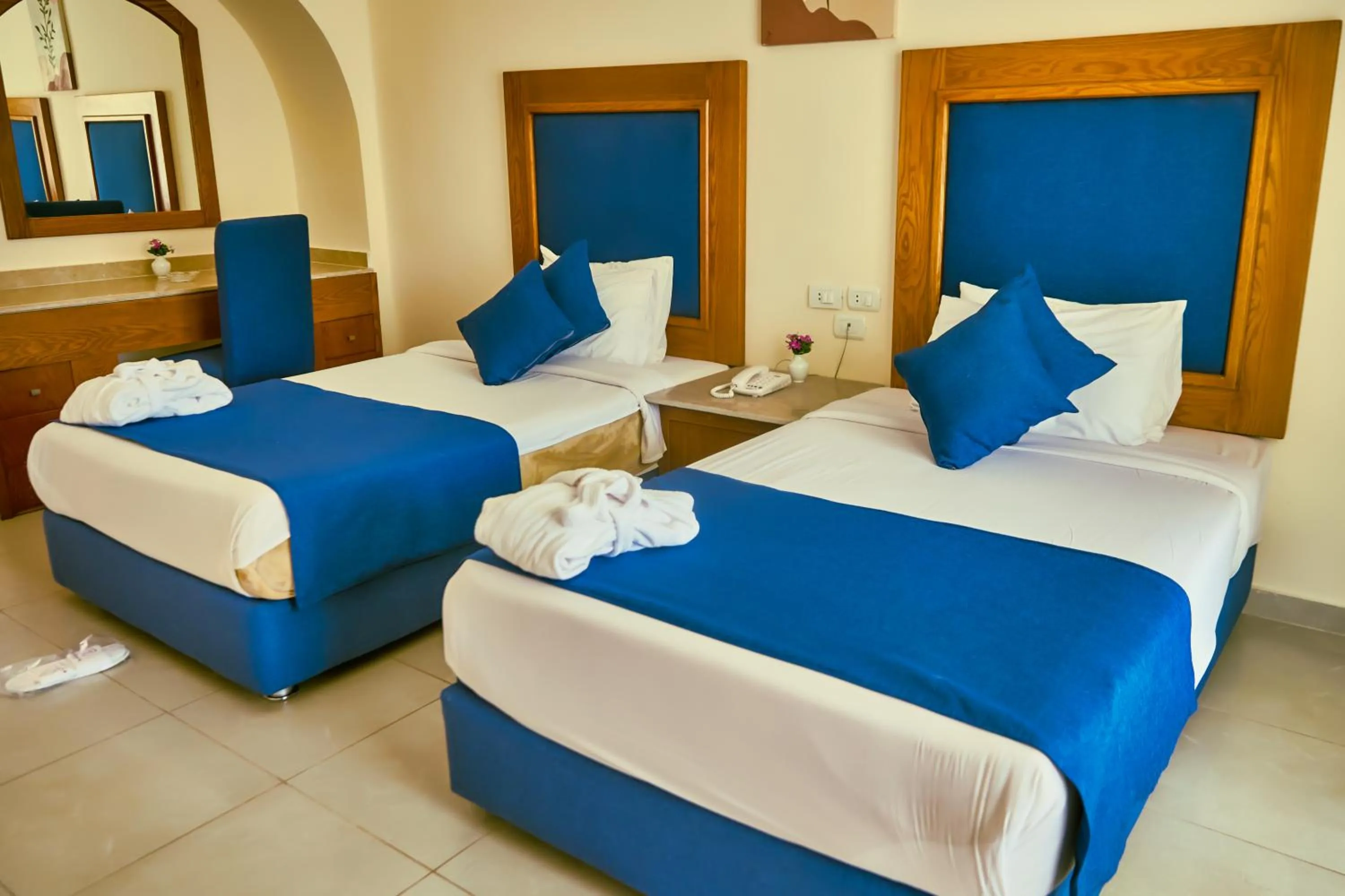 Bedroom, Bed in Tropitel Dahab Oasis