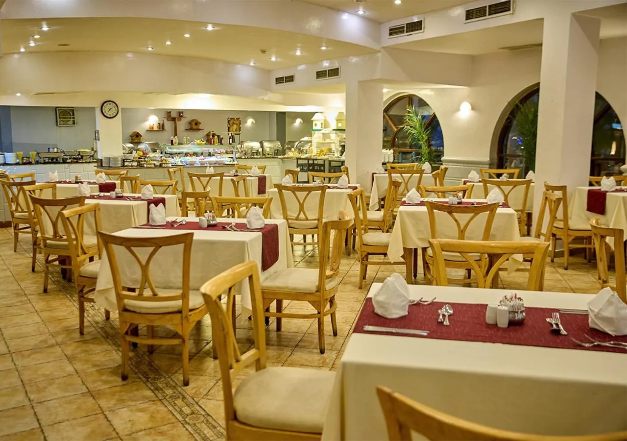 Restaurant/places to eat in Tropitel Dahab Oasis