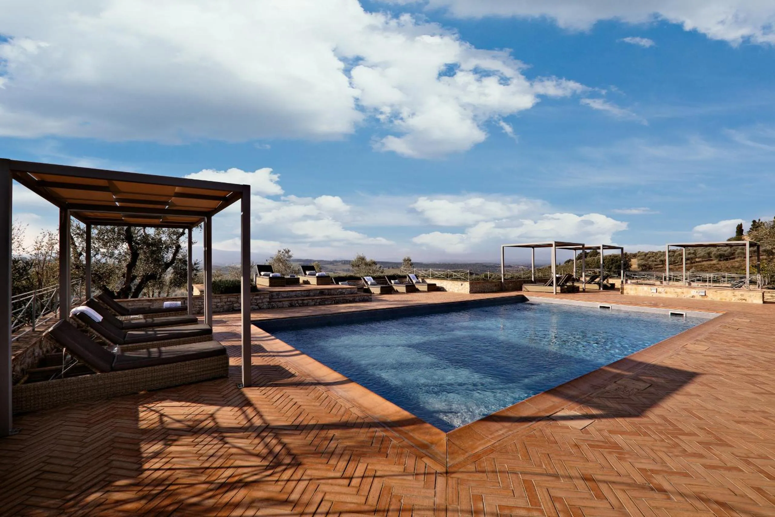 Swimming pool in Locanda Le Piazze