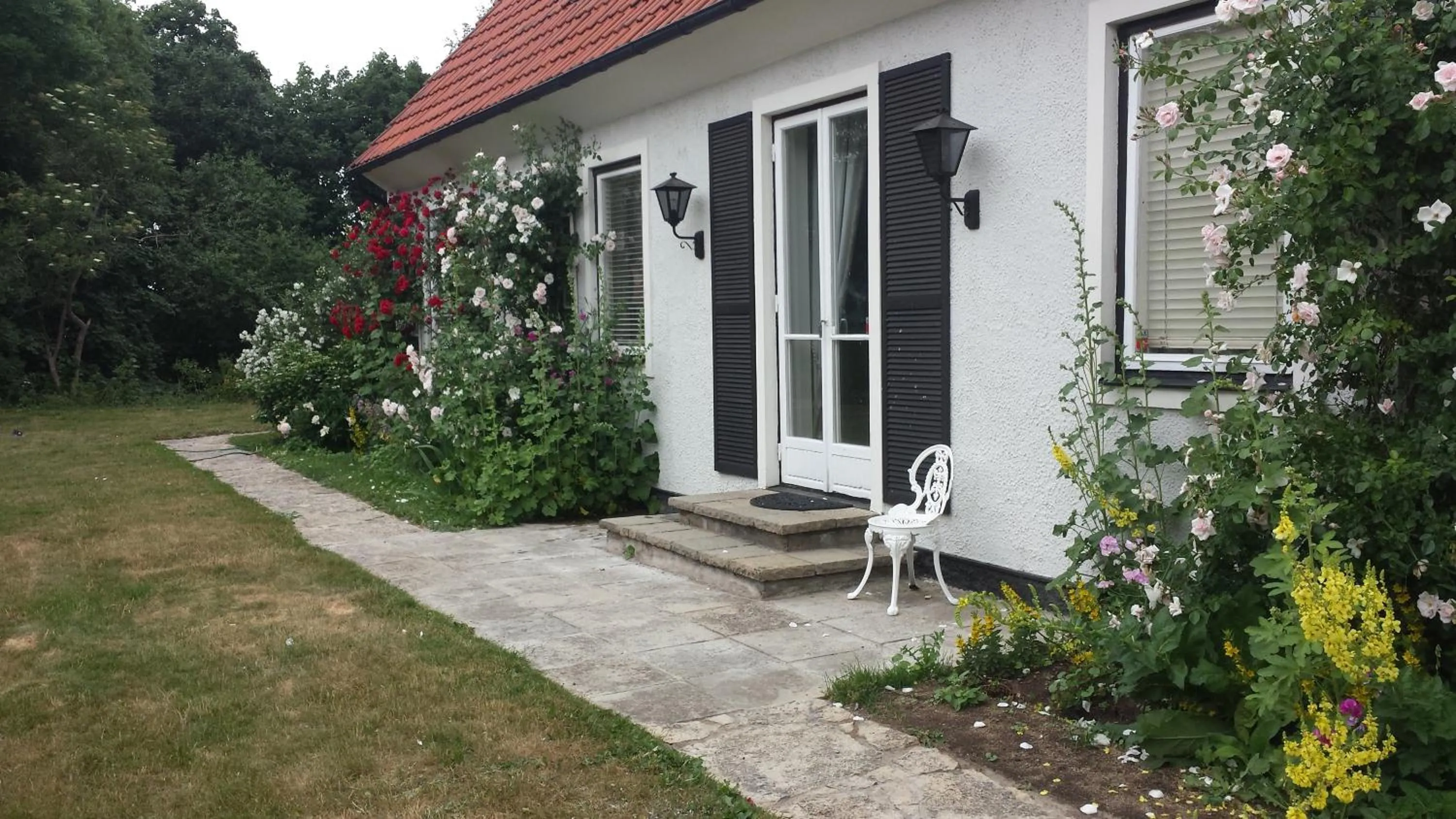 Property building in Villa Signedal Hostel