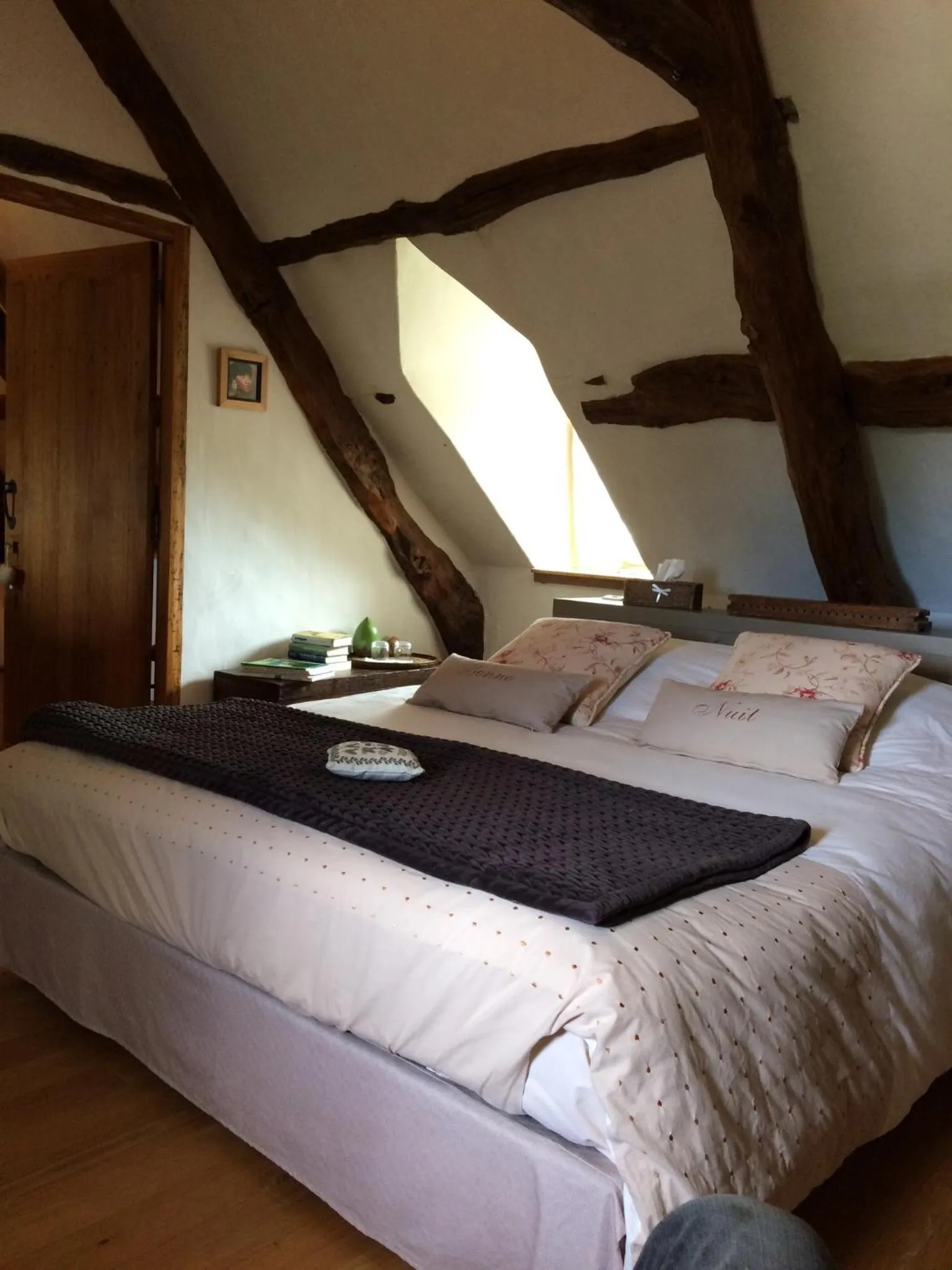 Property building, Bed in Le Couvent