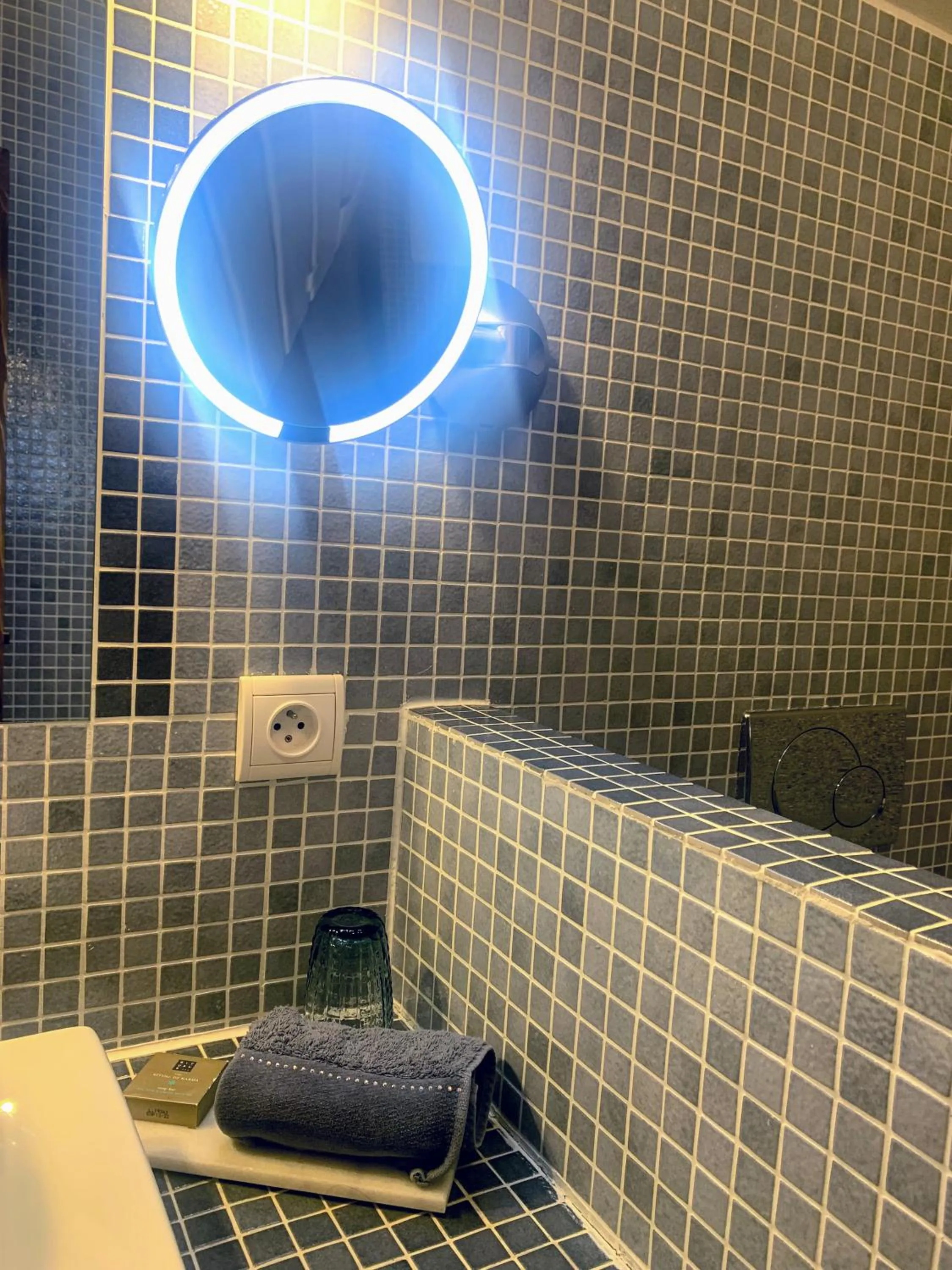 Bathroom in Le Couvent