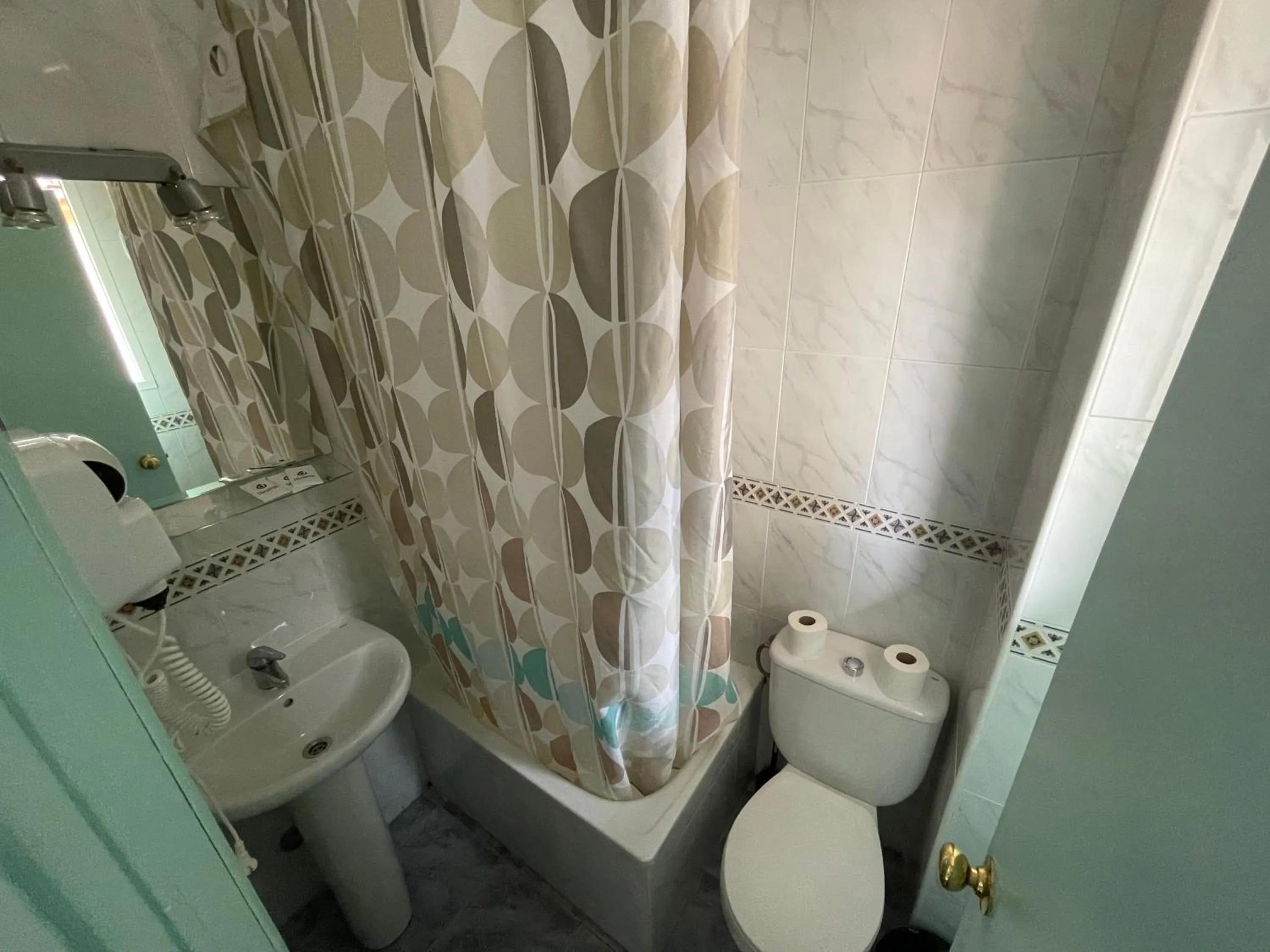 Pensión Duquesa Bed & Breakfast