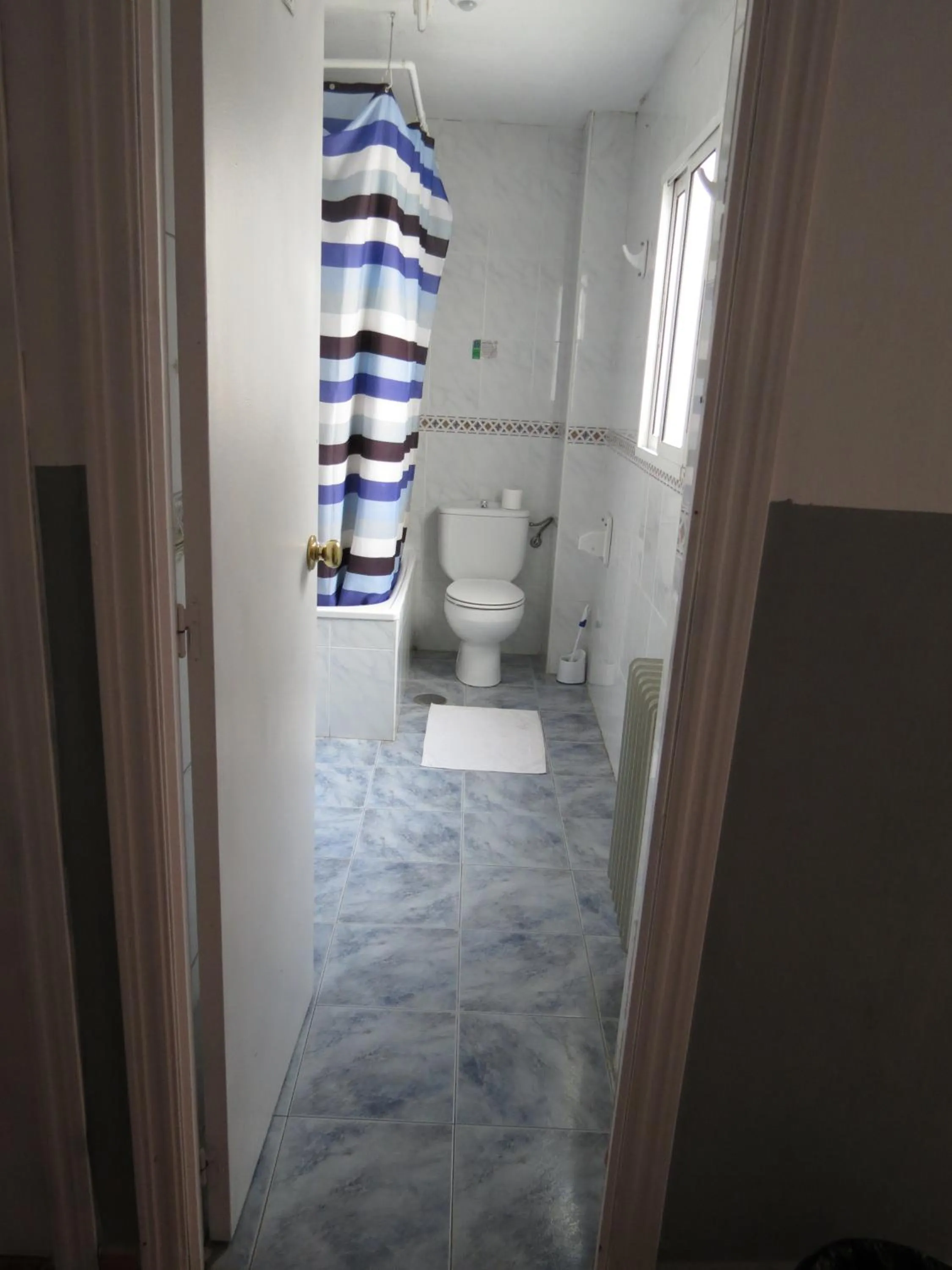 Bathroom in Pensión Duquesa Bed & Breakfast