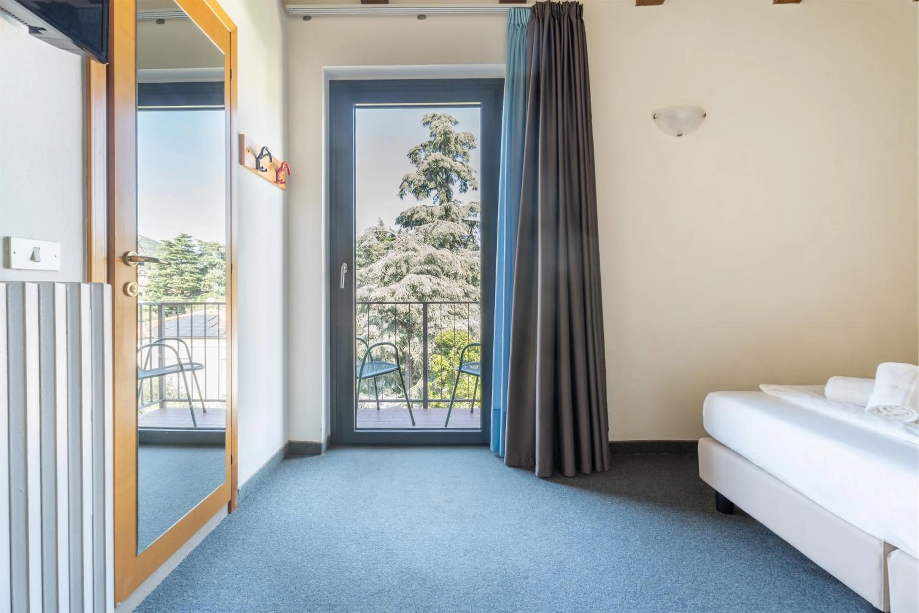 Photo of the whole room, Bed in Hotel Al Castello