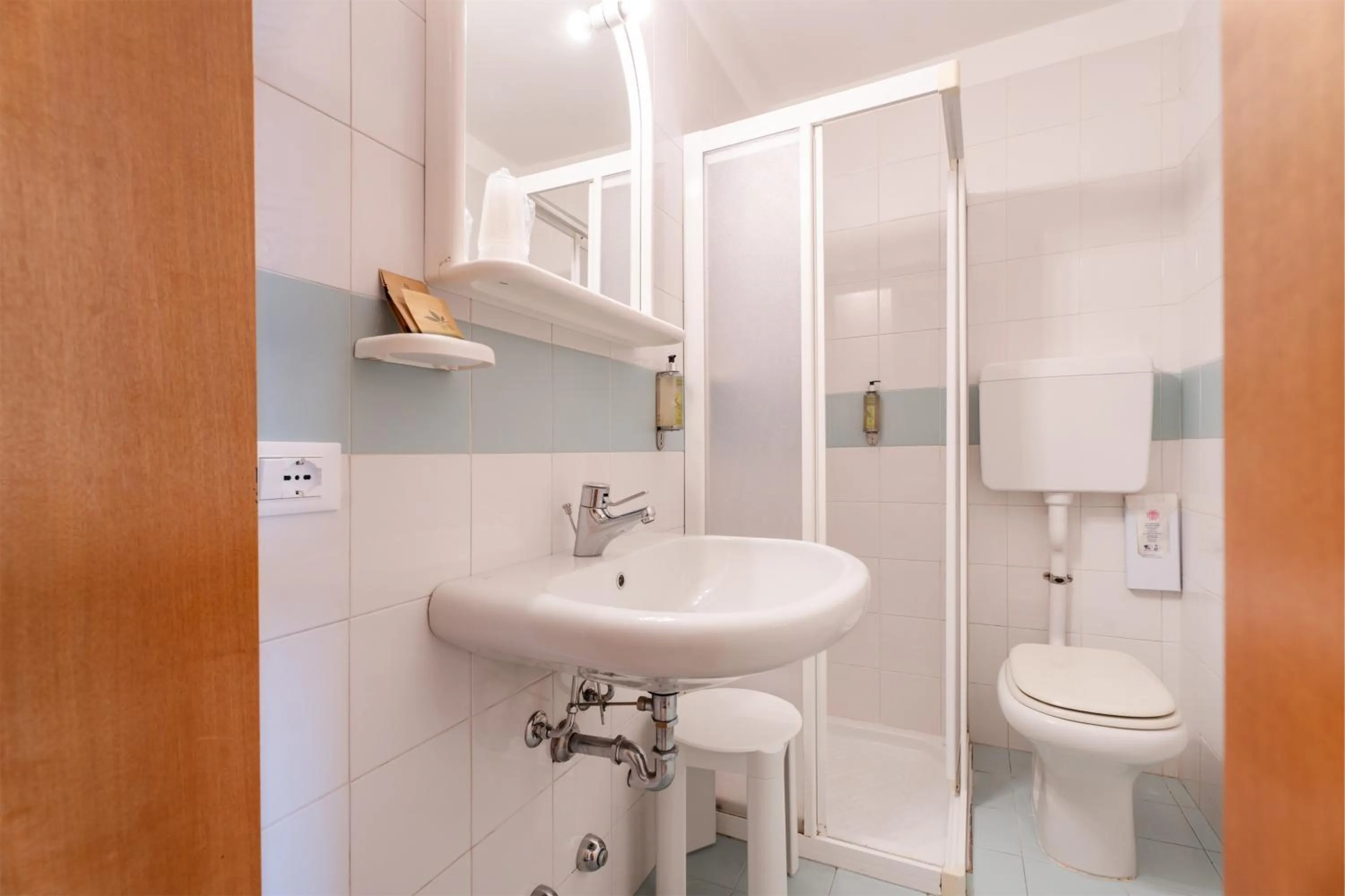 Shower in Hotel Al Castello