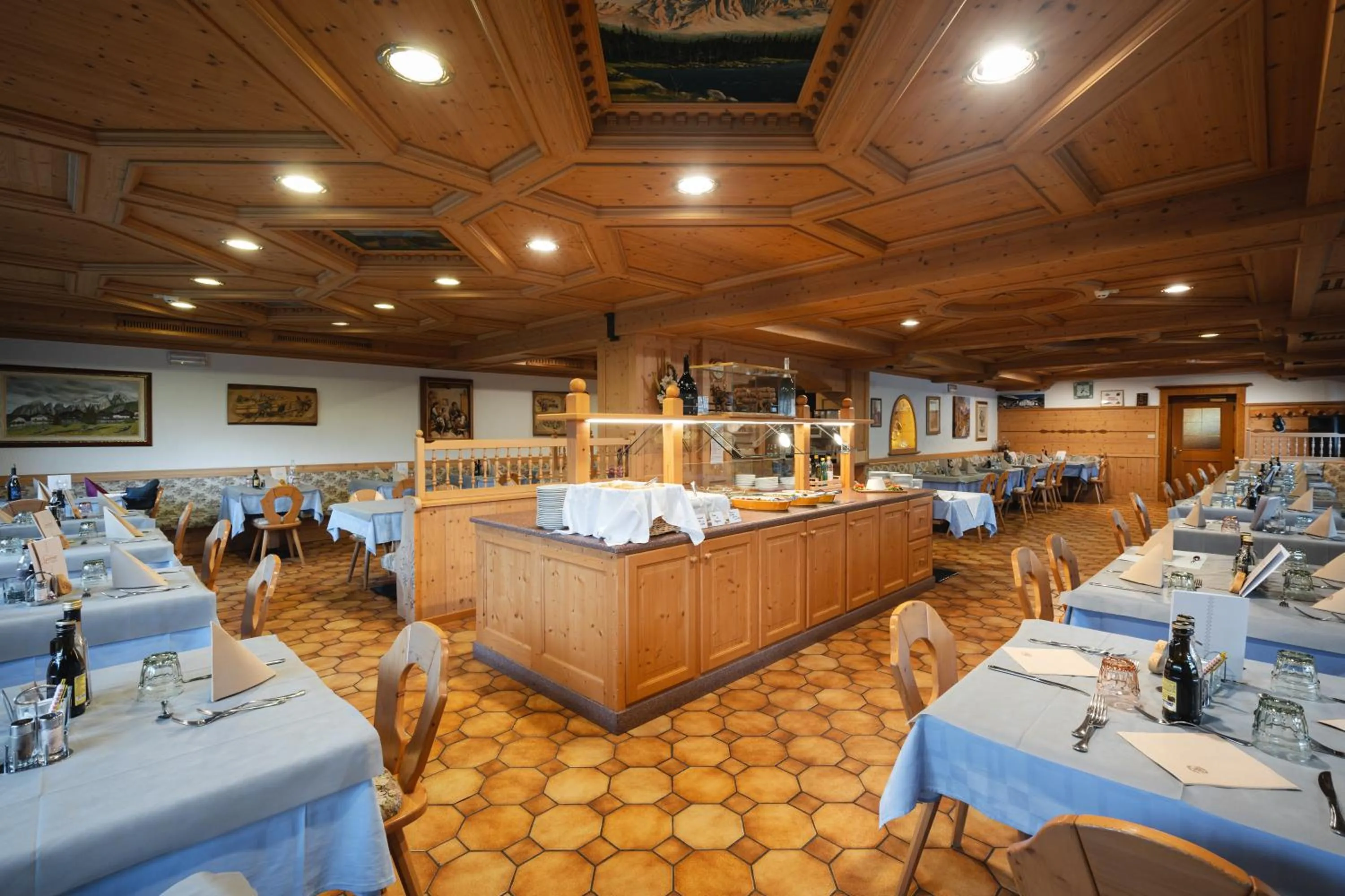 Restaurant/places to eat in Berg Hotel Latemar Spitze