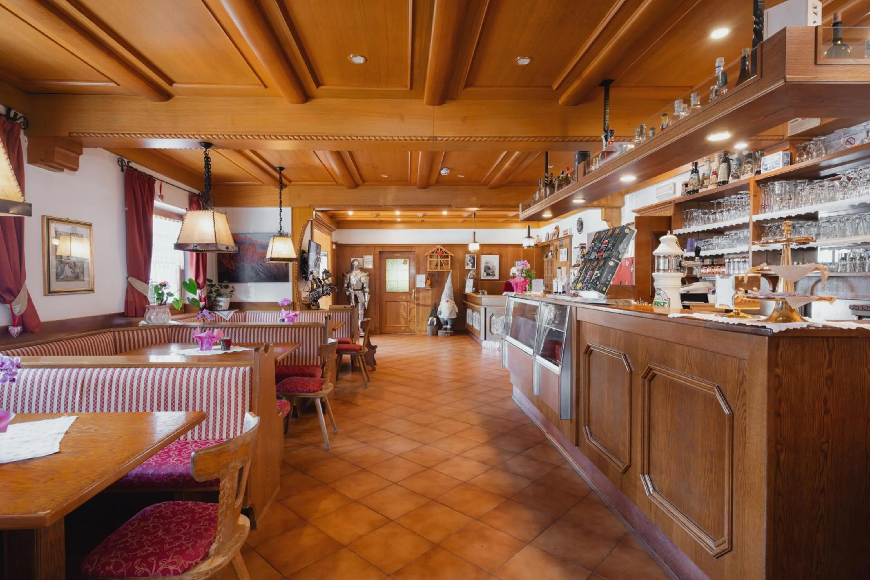 Lobby or reception in Berg Hotel Latemar Spitze