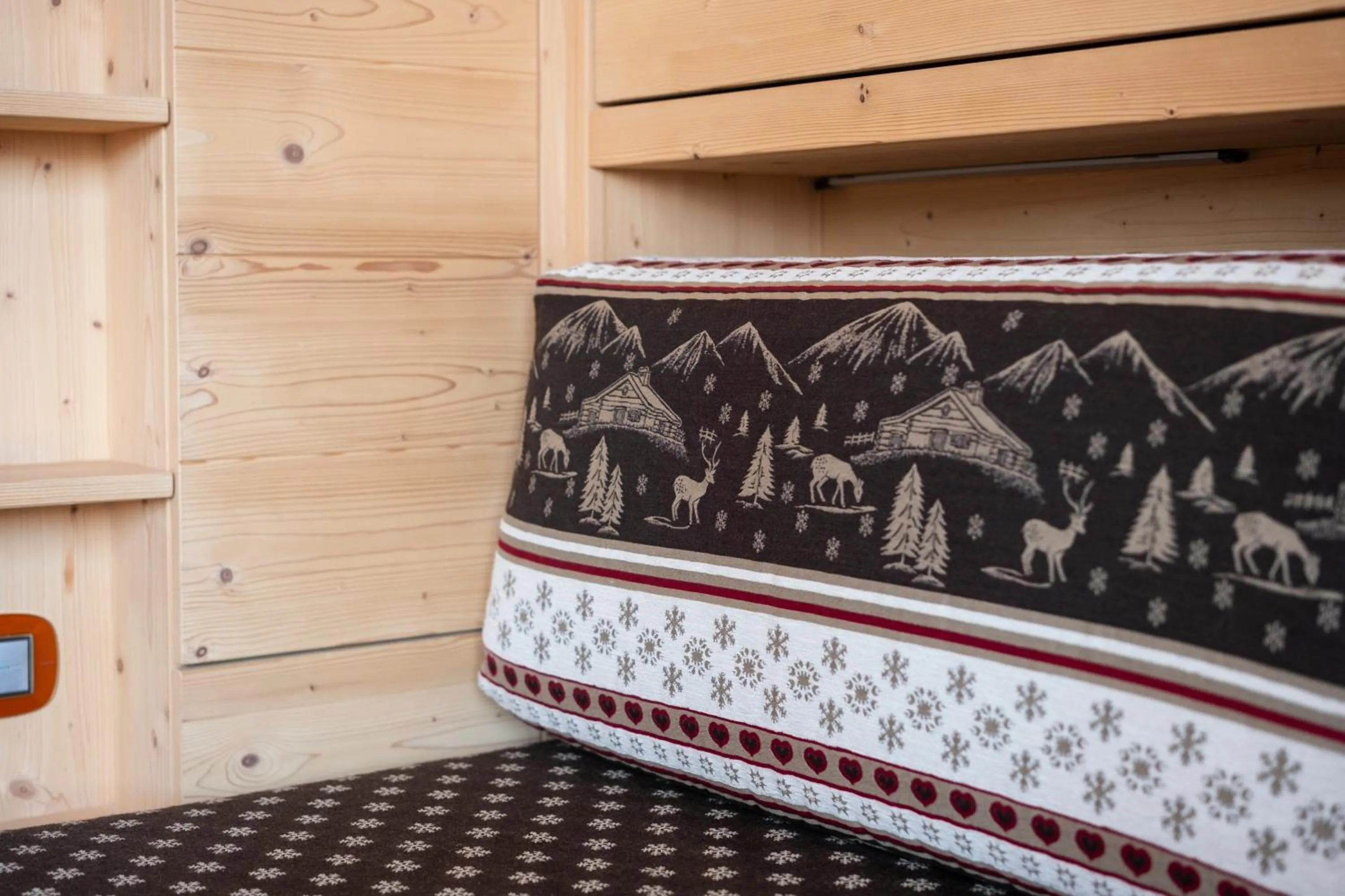 Bedroom in Berg Hotel Latemar Spitze