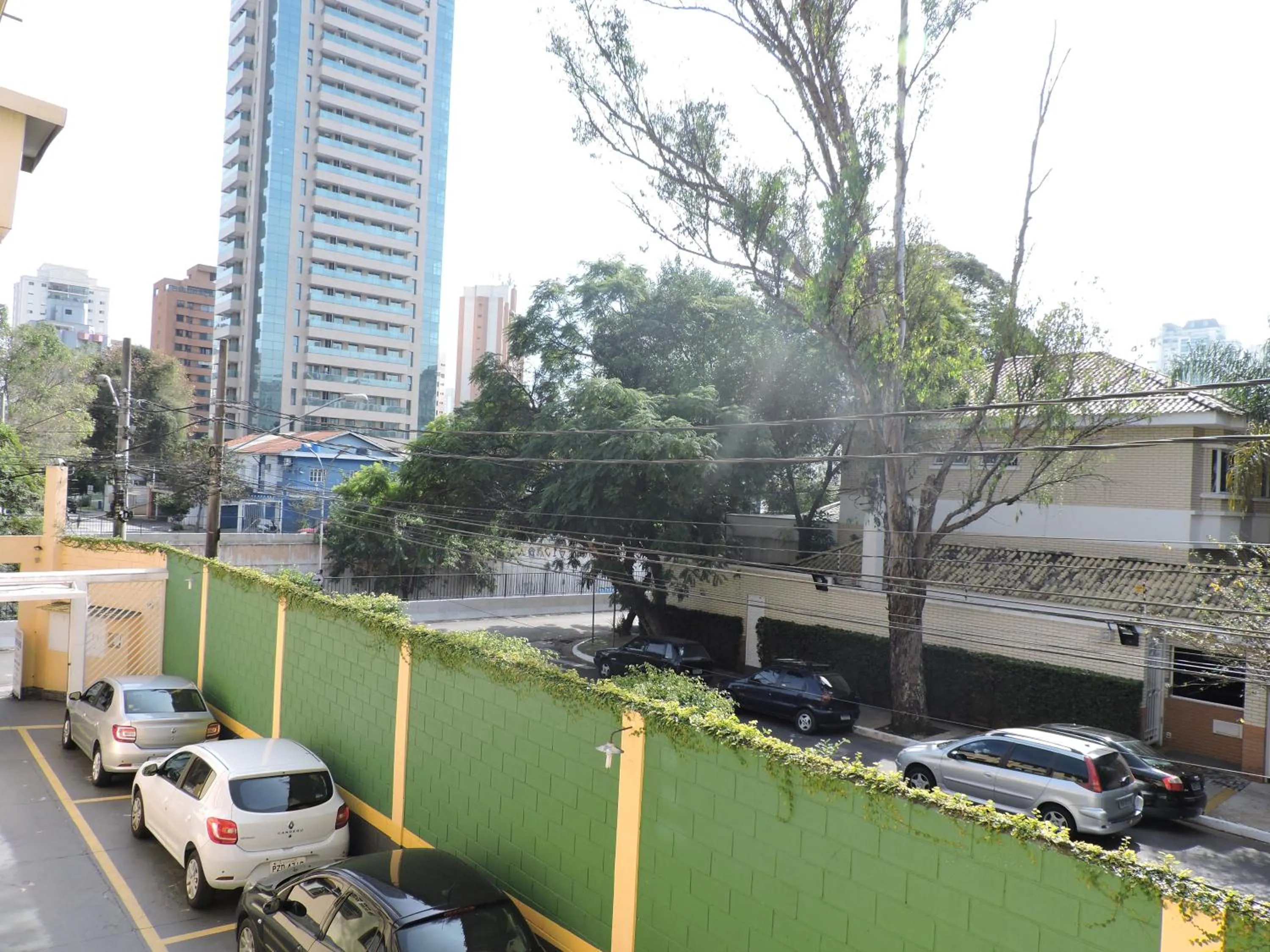 Neighbourhood in Hotel Brooklin