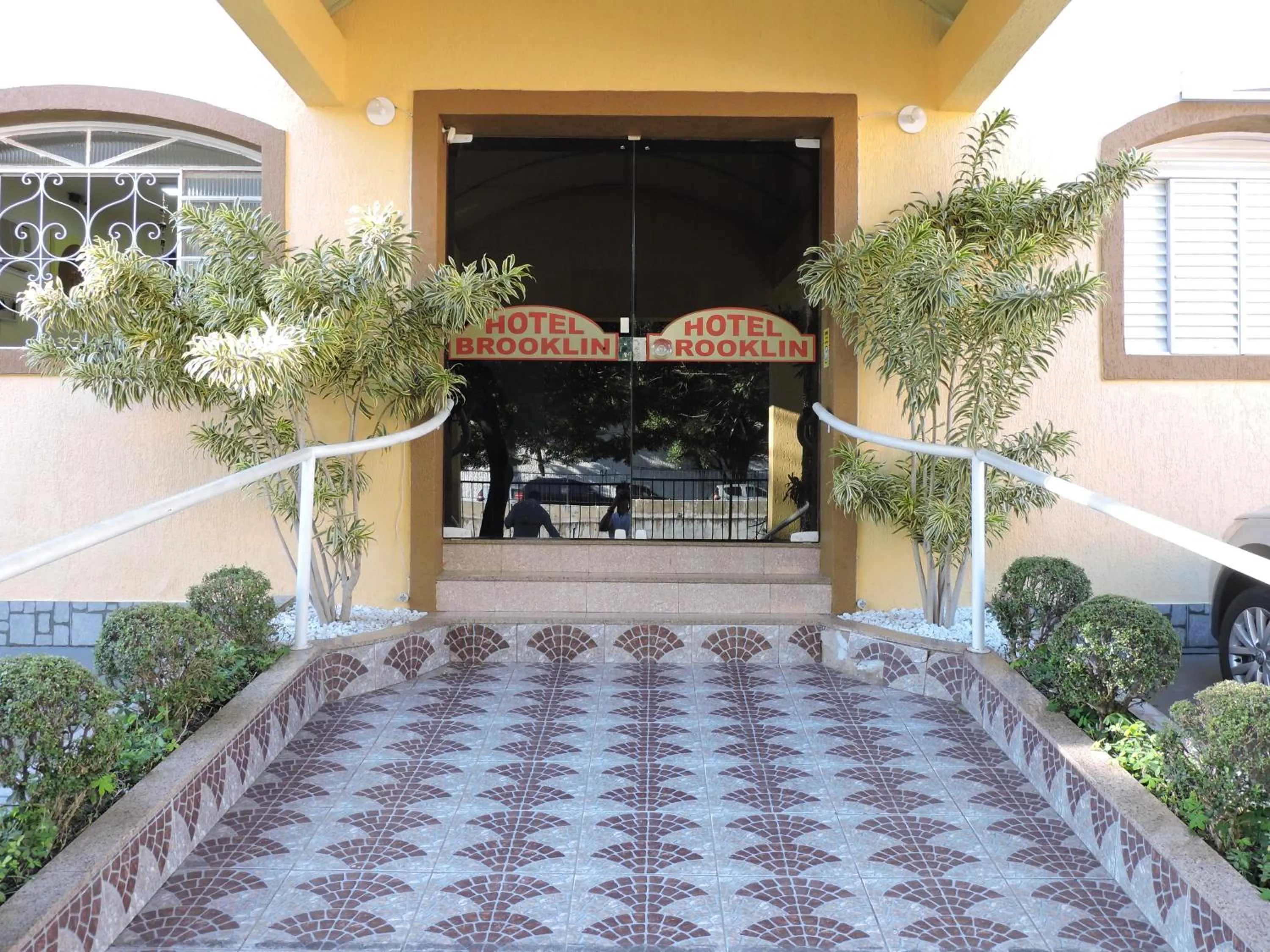 Facade/entrance in Hotel Brooklin