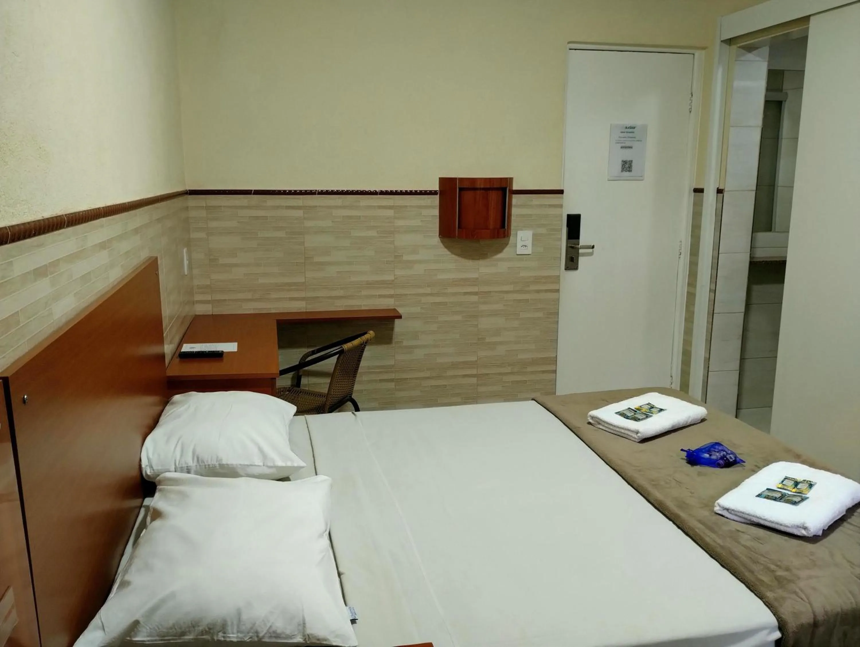 Bedroom, Bed in Hotel Brooklin