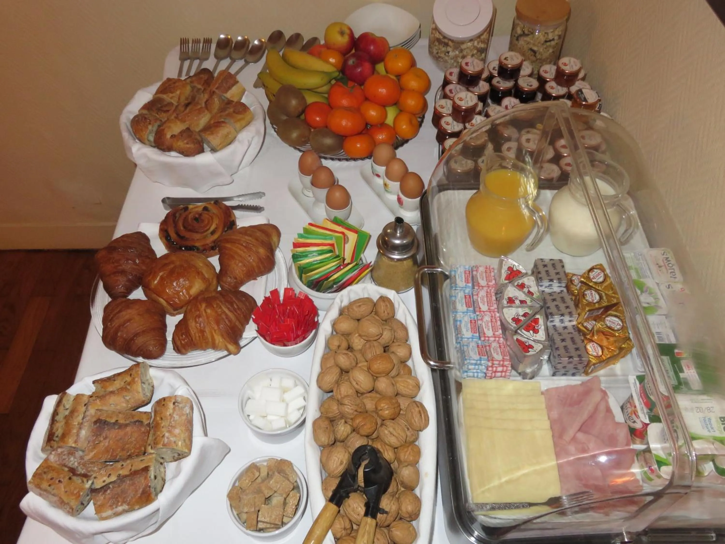 Breakfast in Hotel Windsor Home