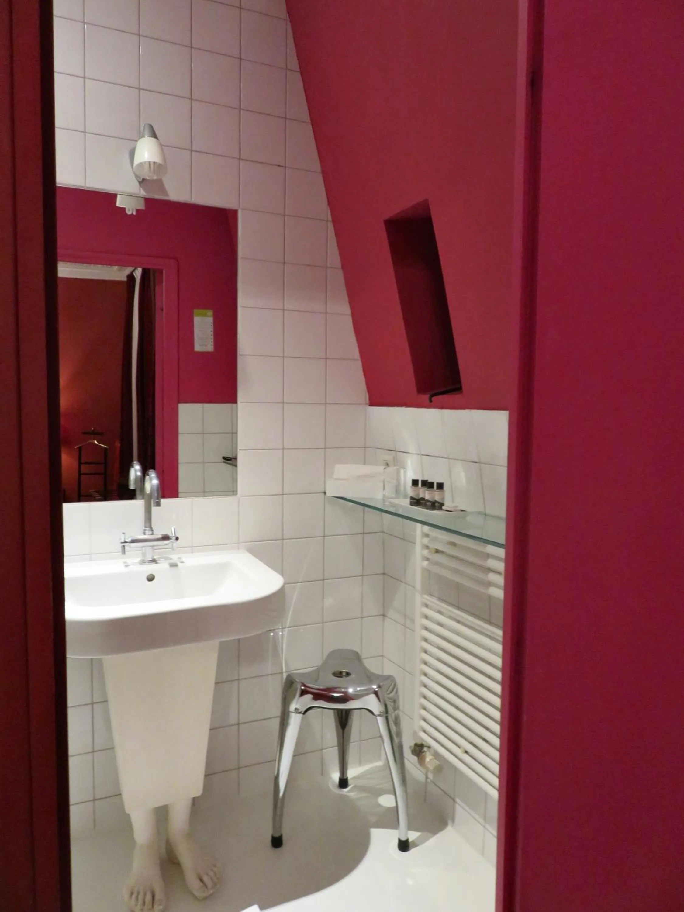 Bathroom in Hotel Windsor Home