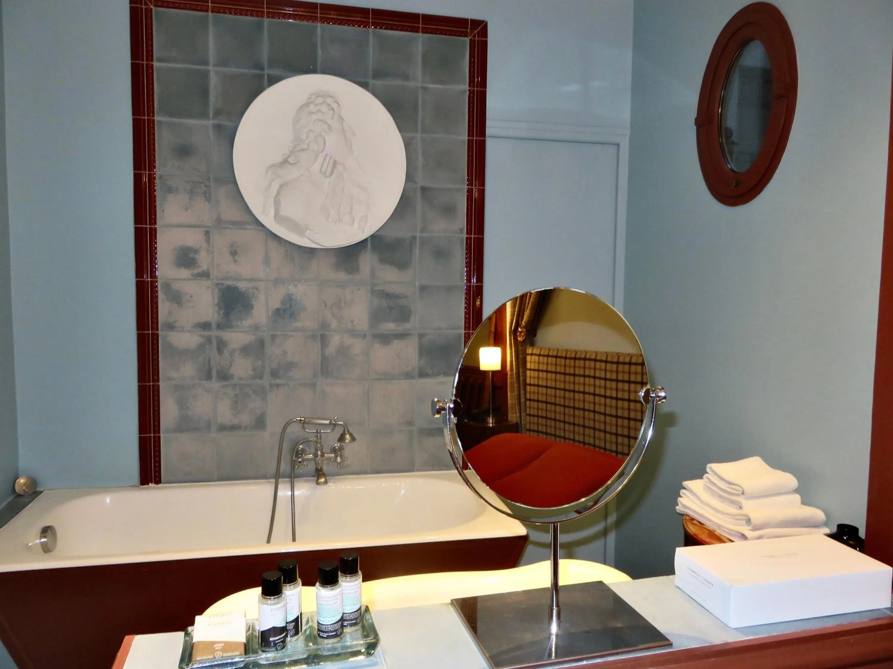 Bathroom in Hotel Windsor Home