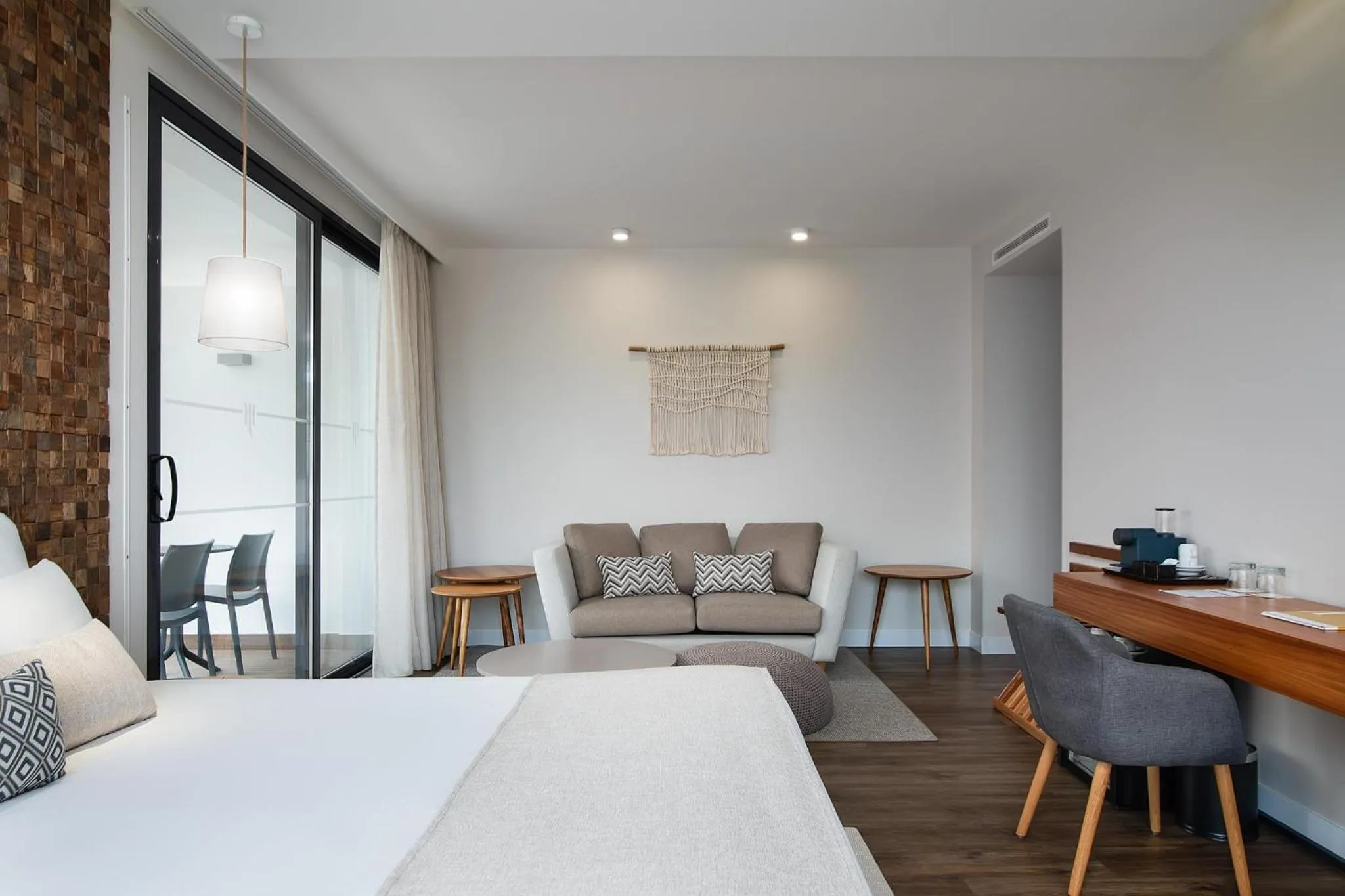 TV and multimedia, Bed in Jupiter Marina Hotel - Couples & Spa