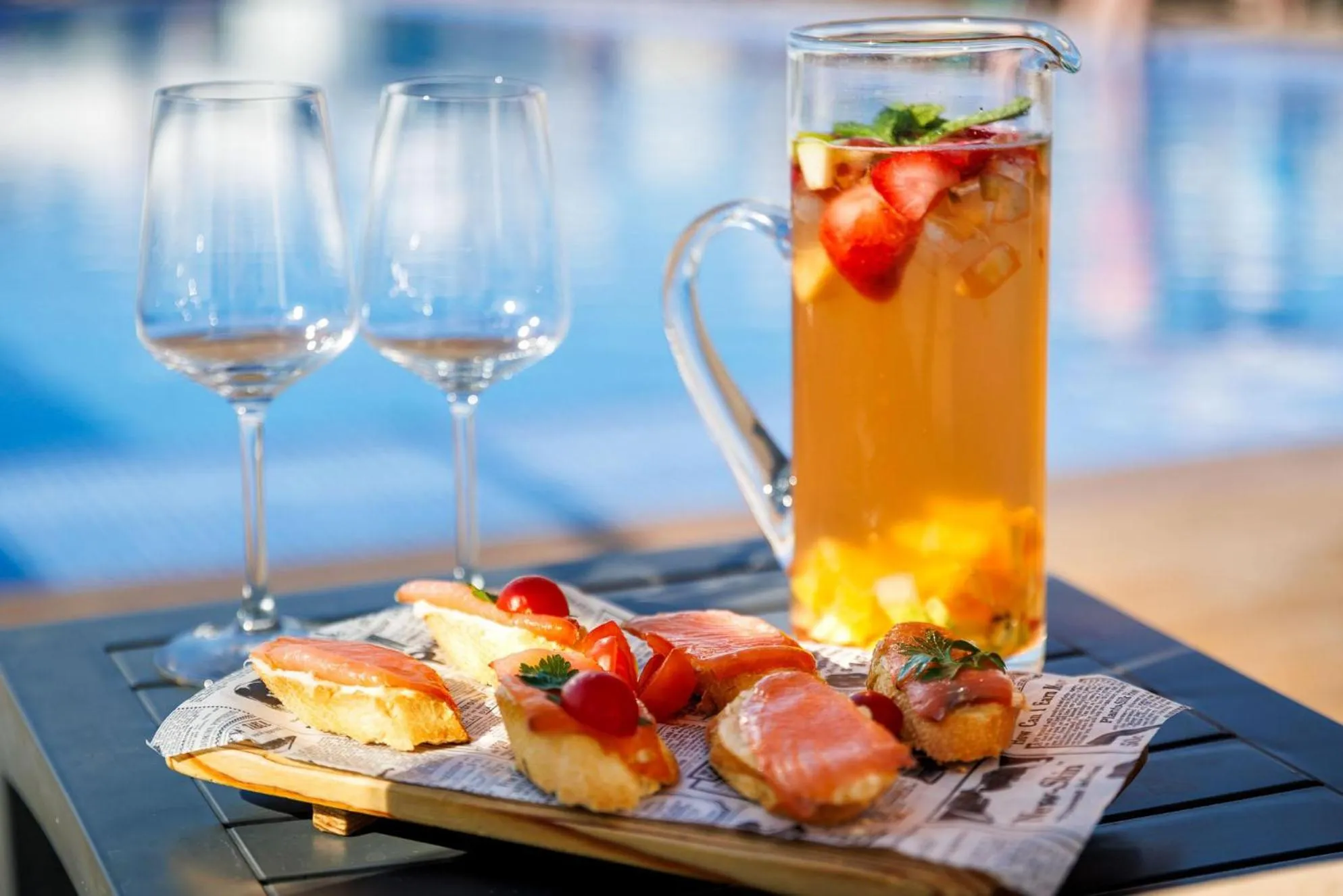 Restaurant/places to eat in Jupiter Marina Hotel - Couples & Spa