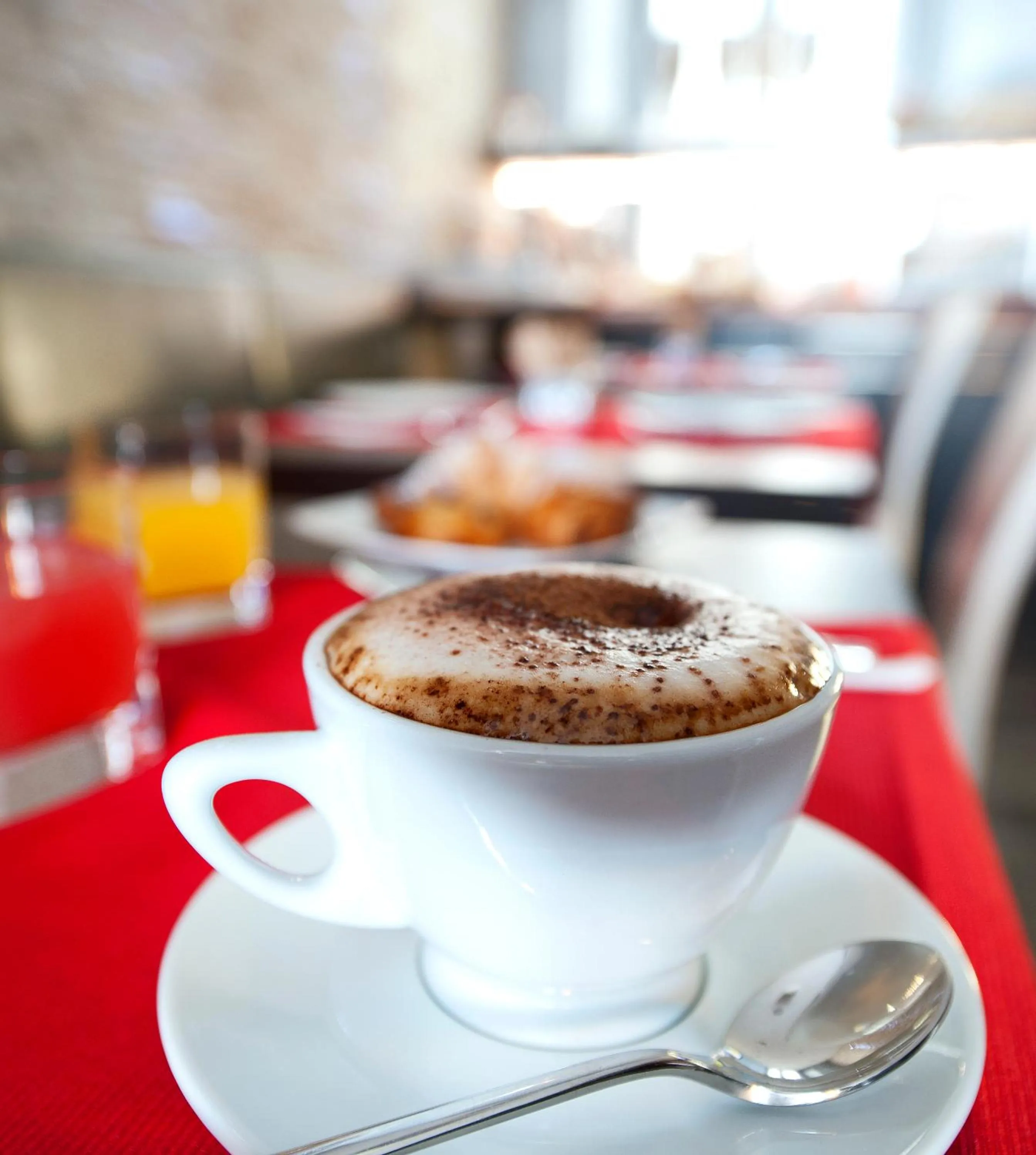 Drinks in Hotel Five