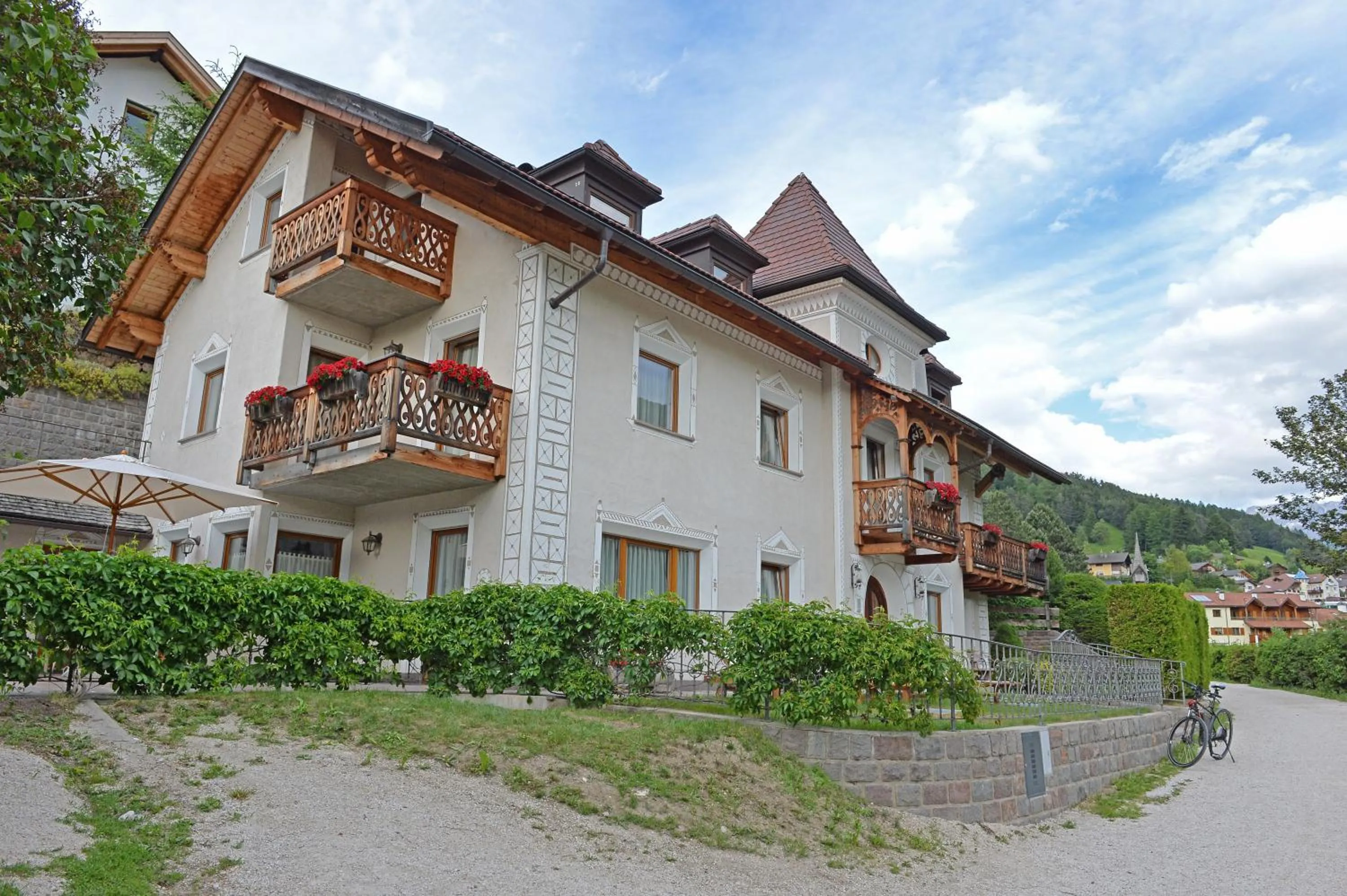 Property building in Villa sulla passeggiata