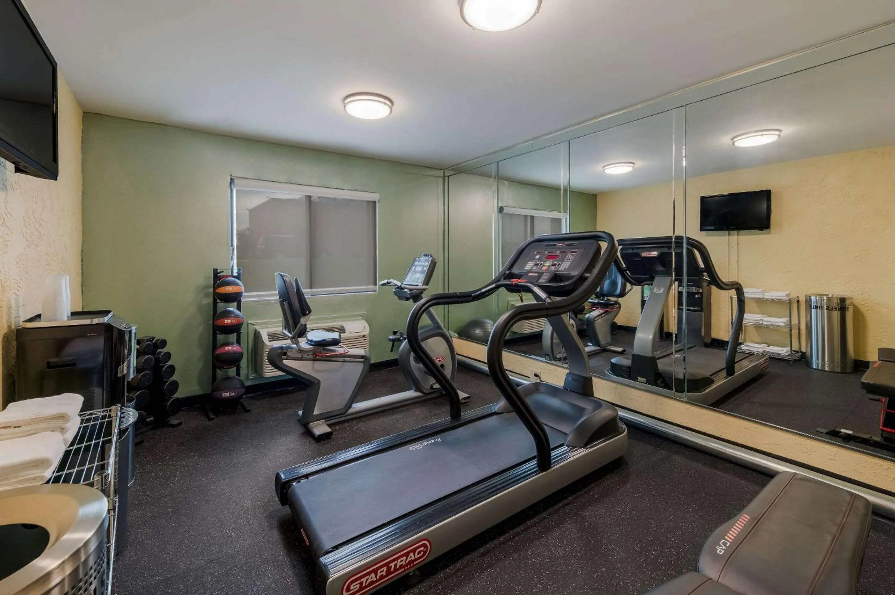 Fitness centre/facilities in Quality Inn - Denton