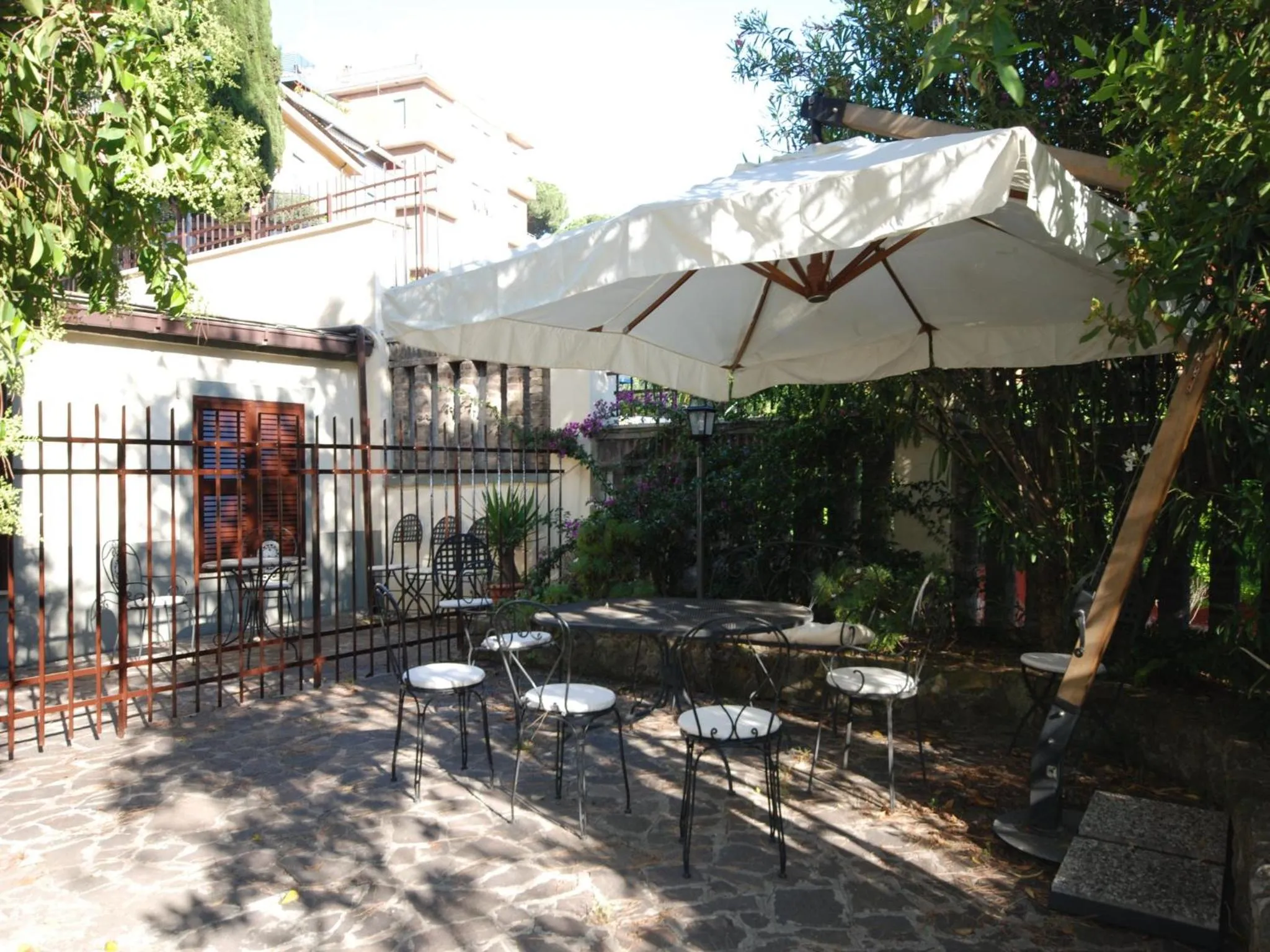 Garden in Hotel Residence Villa Tassoni