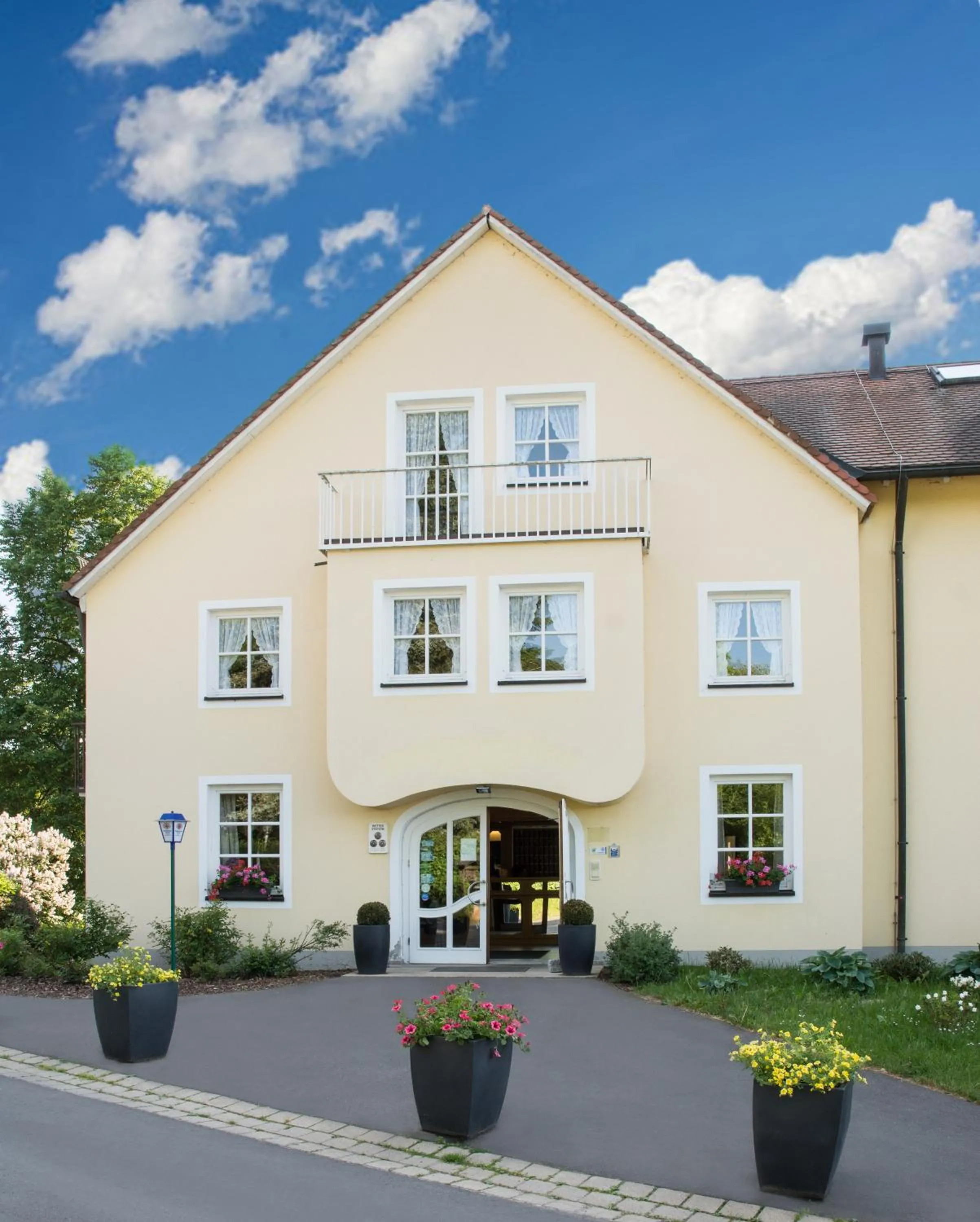 Property building in Landschloss Ernestgrün