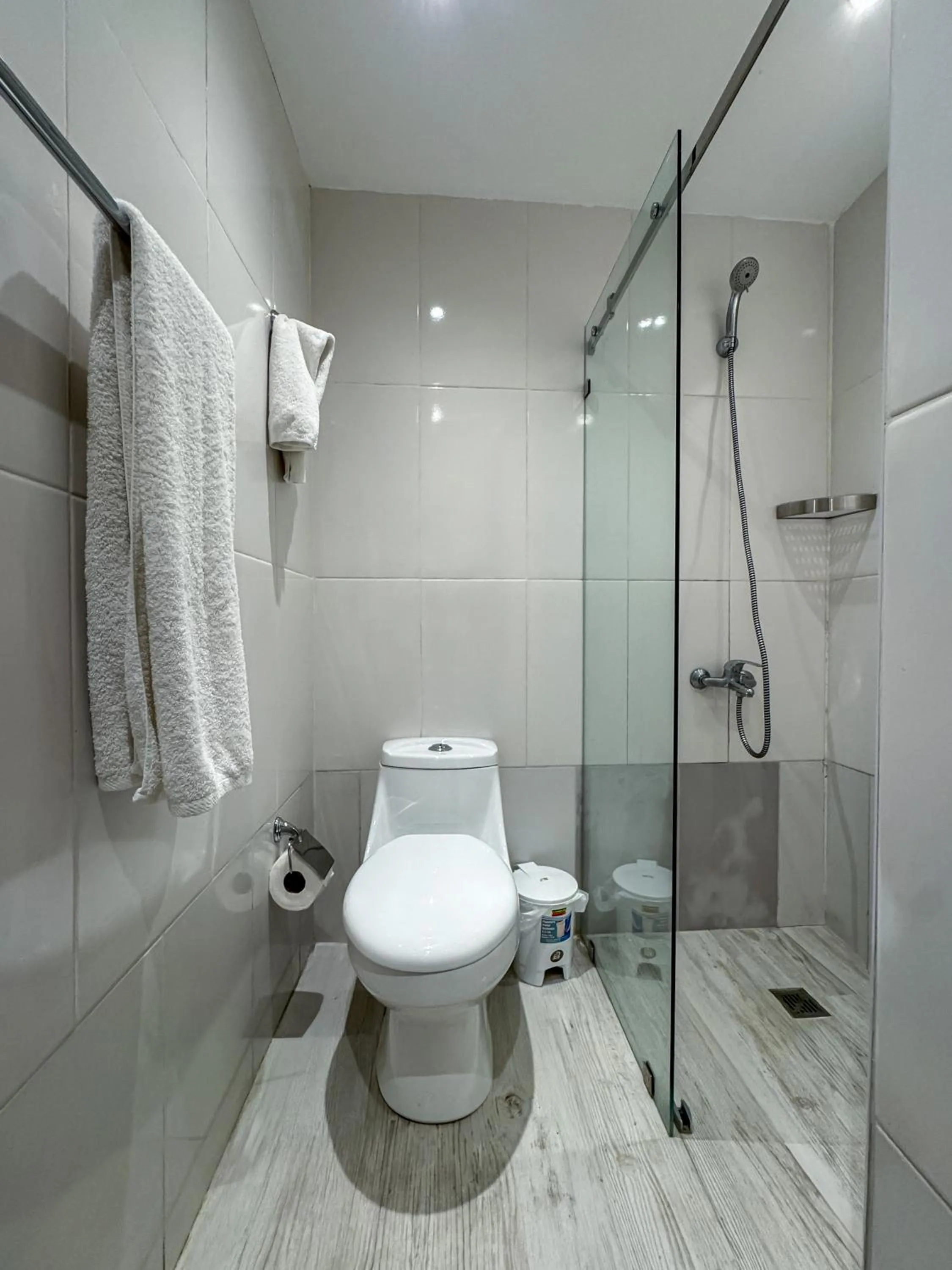 Bathroom in Cataleya Hotel