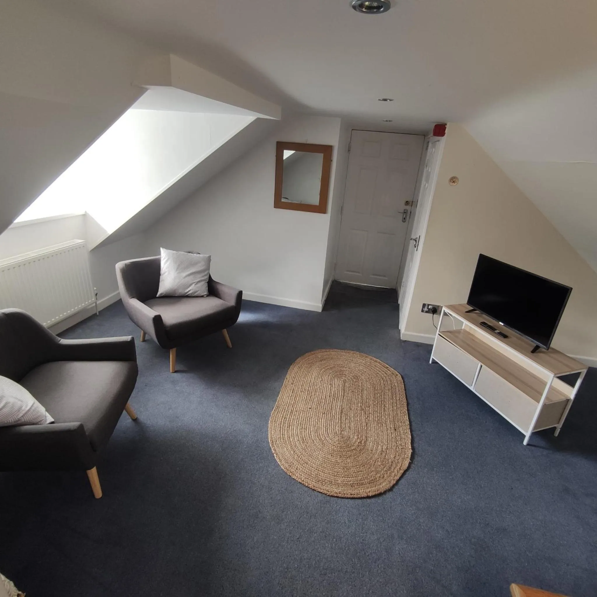 Rose and Crown Hotel & Hope and Anchor Bar