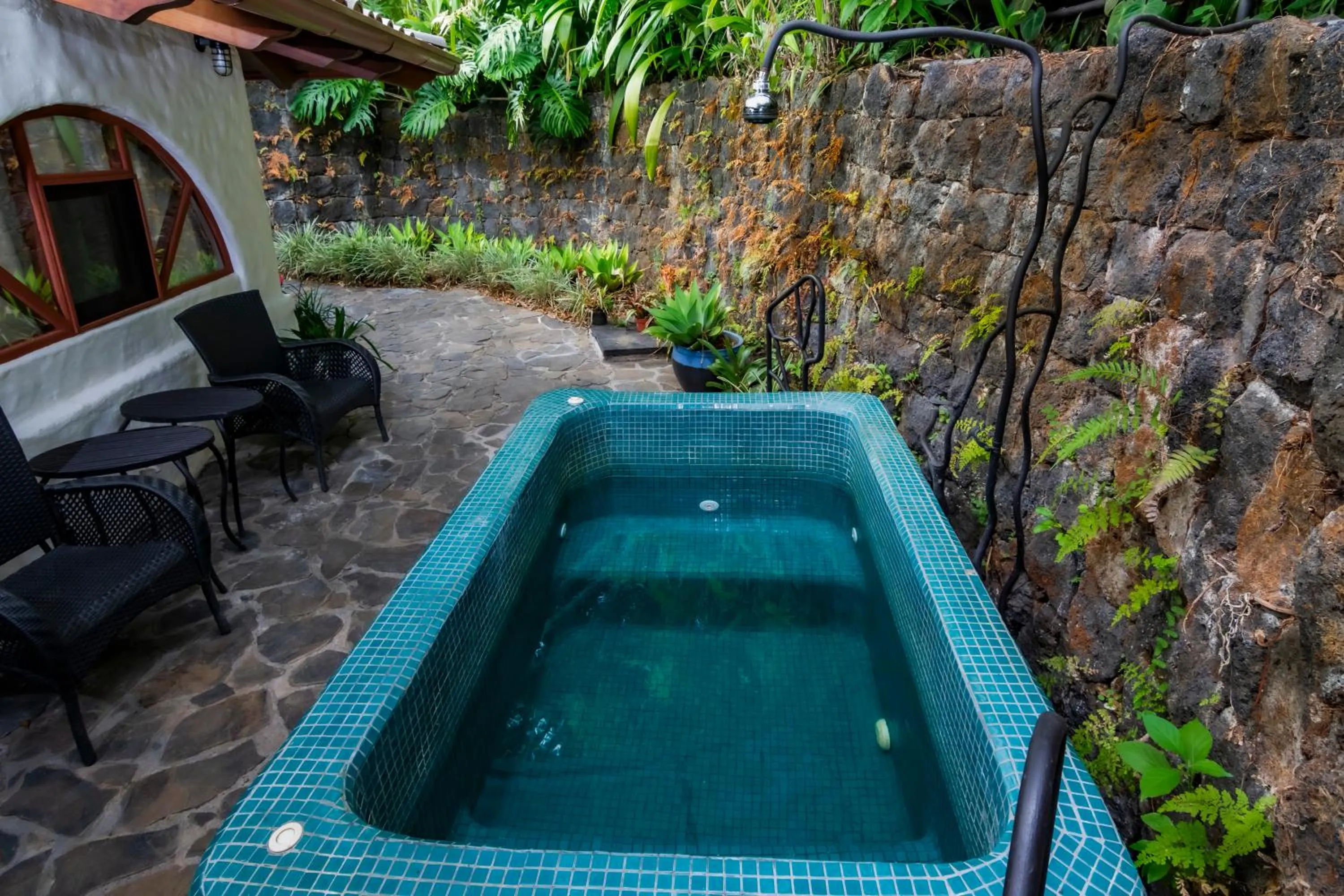 Hot Tub in Finca Rosa Blanca Coffee Farm and Inn
